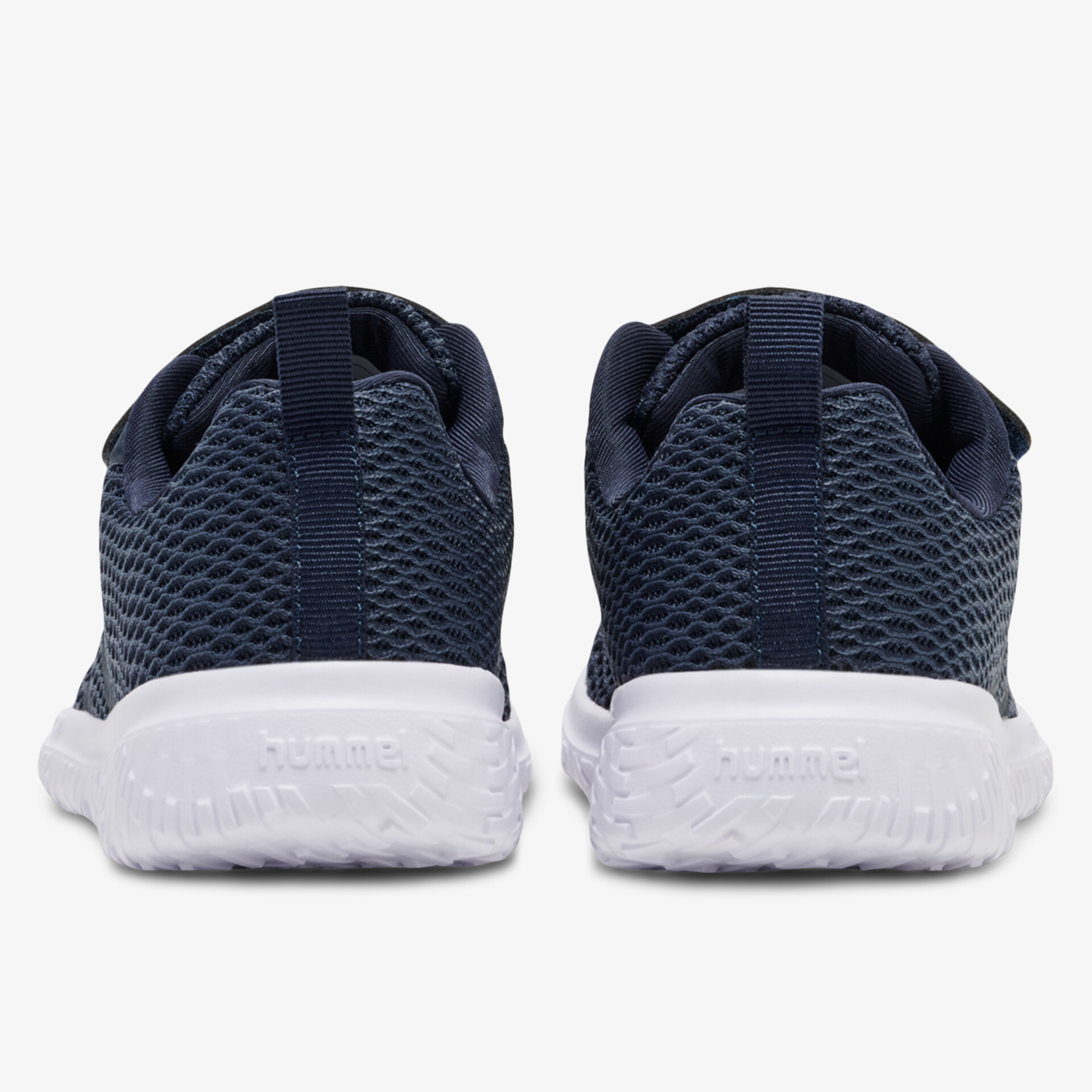 Leichter und komfortabler Schuh mit atmungsaktivem Mesh und flexibler Sohle, Rückansicht