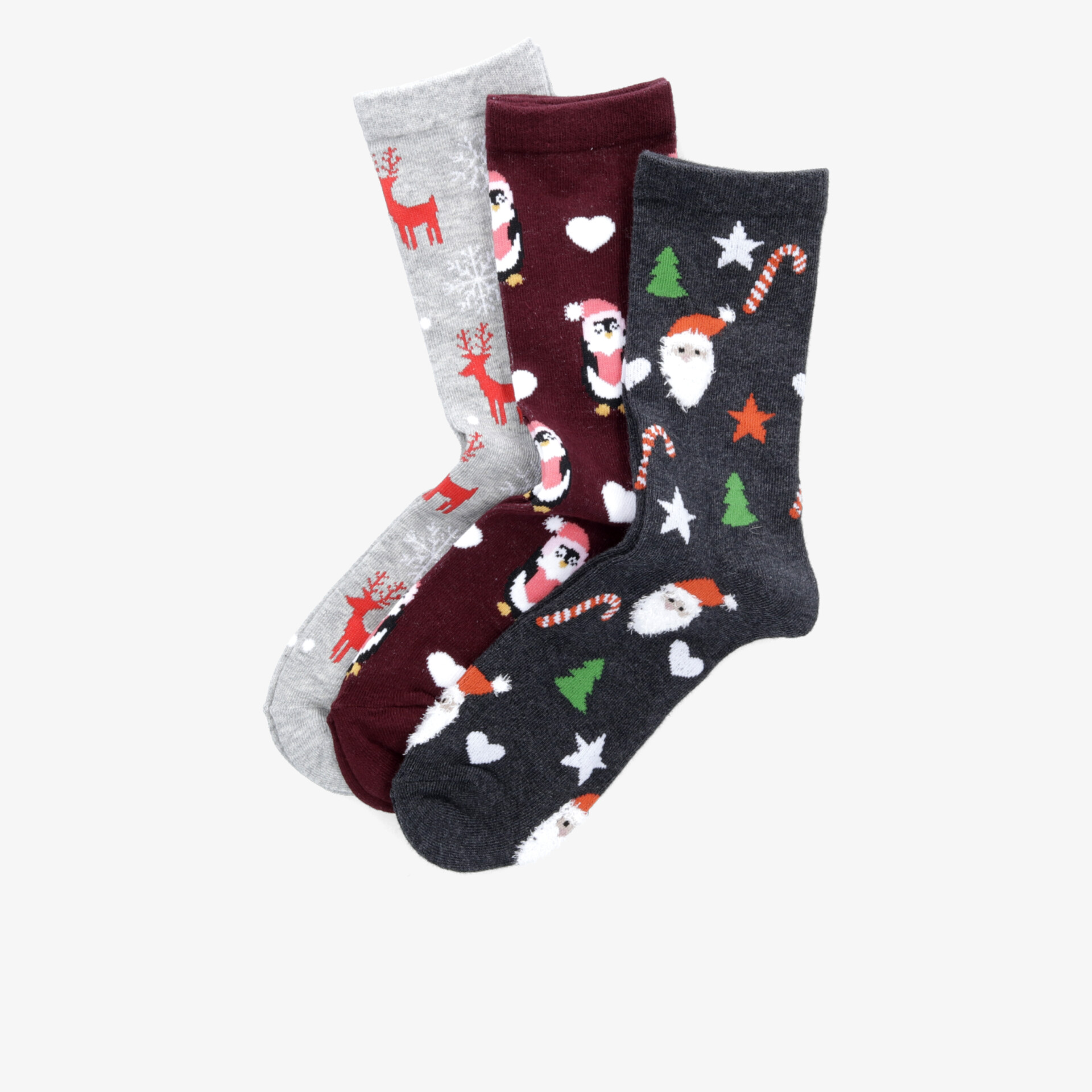 Gemütliche weihnachtliche bunte Socken mit verschiedenen festlichen Motiven für warmen Tragekomfort im Winter