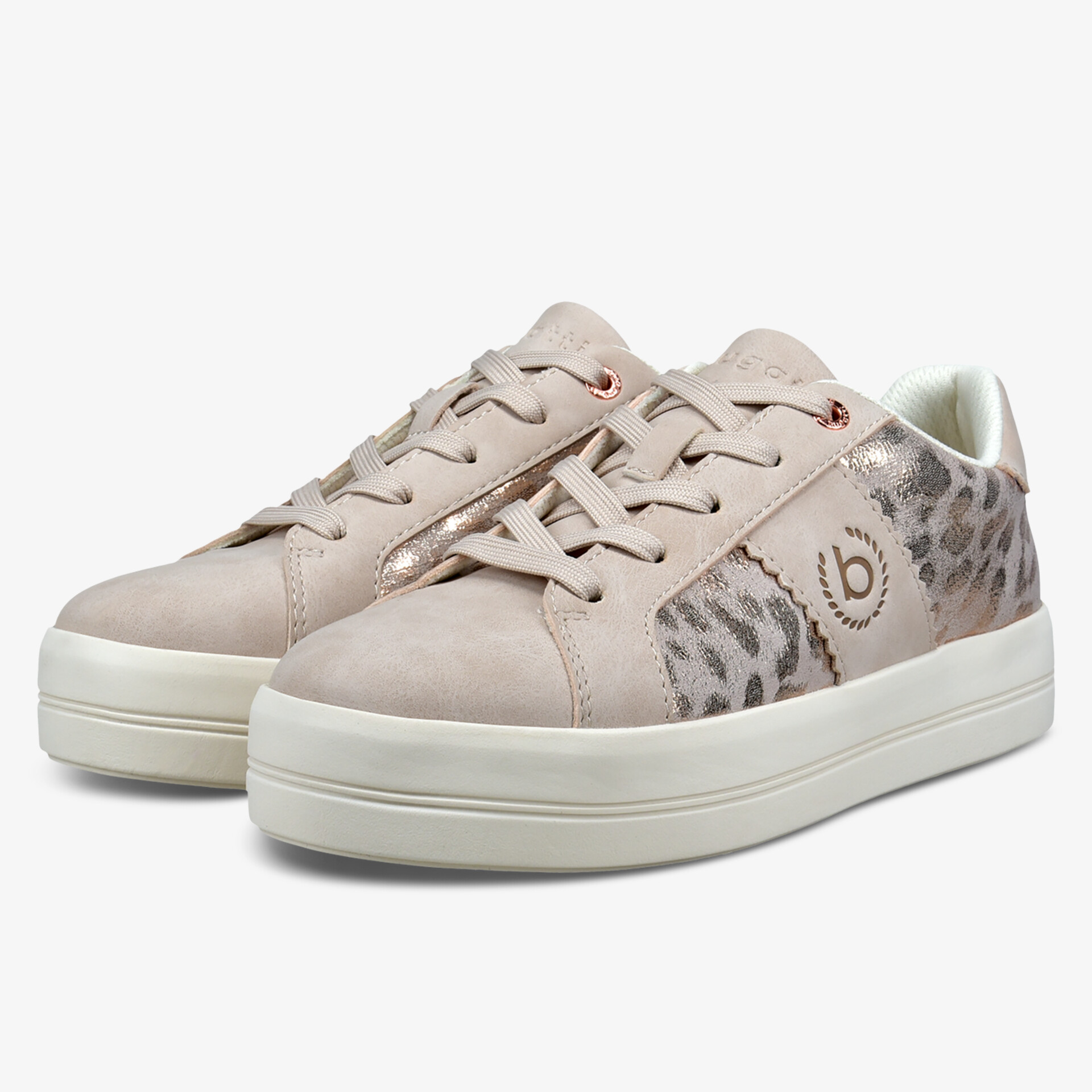 Modische Turnschuhe mit Leopardenmuster und bequemer Sohle für stilvolle Auftritte.