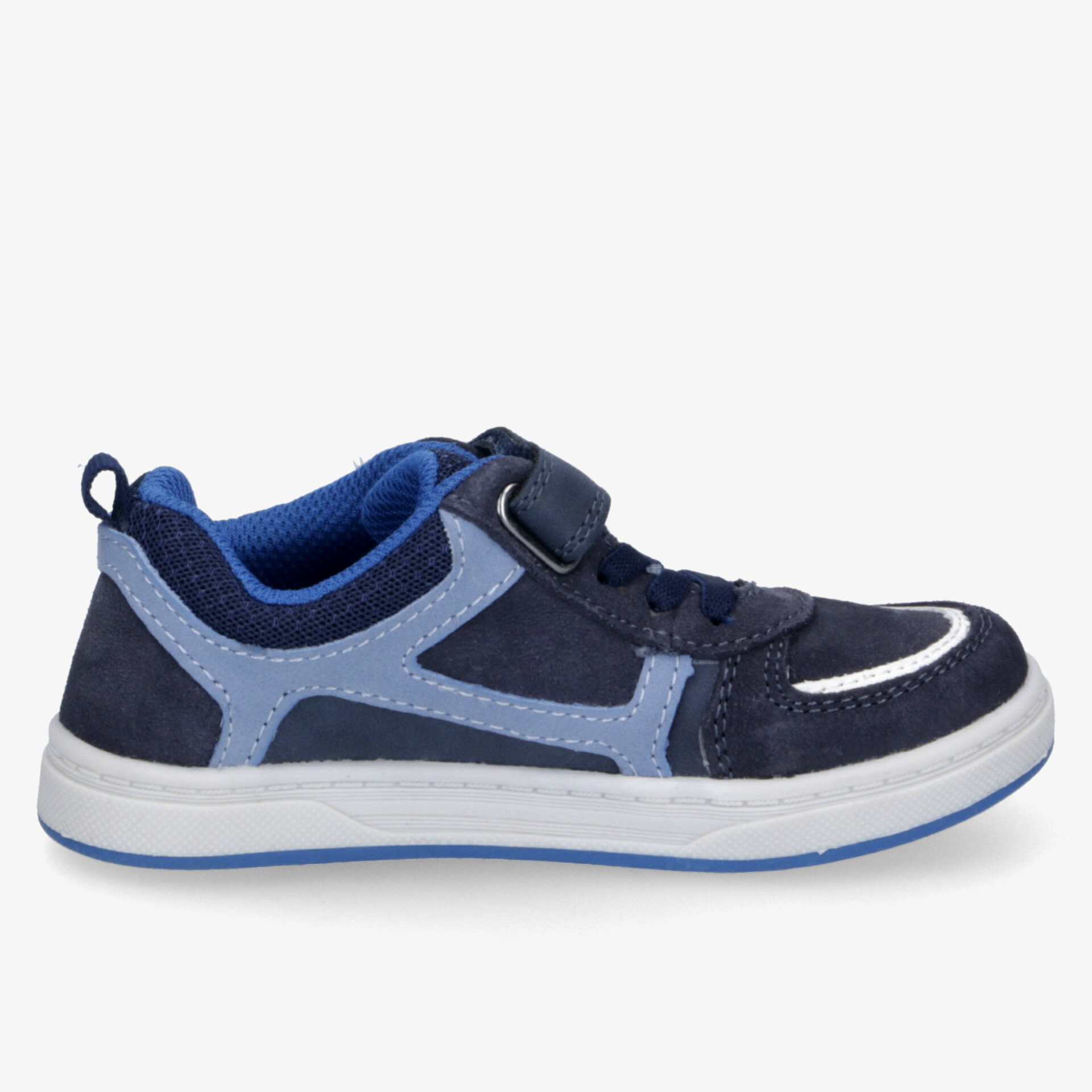 Sportlicher leichter Sneaker in Blau mit atmungsaktivem Material und rutschfester Sohle für optimalen Komfort