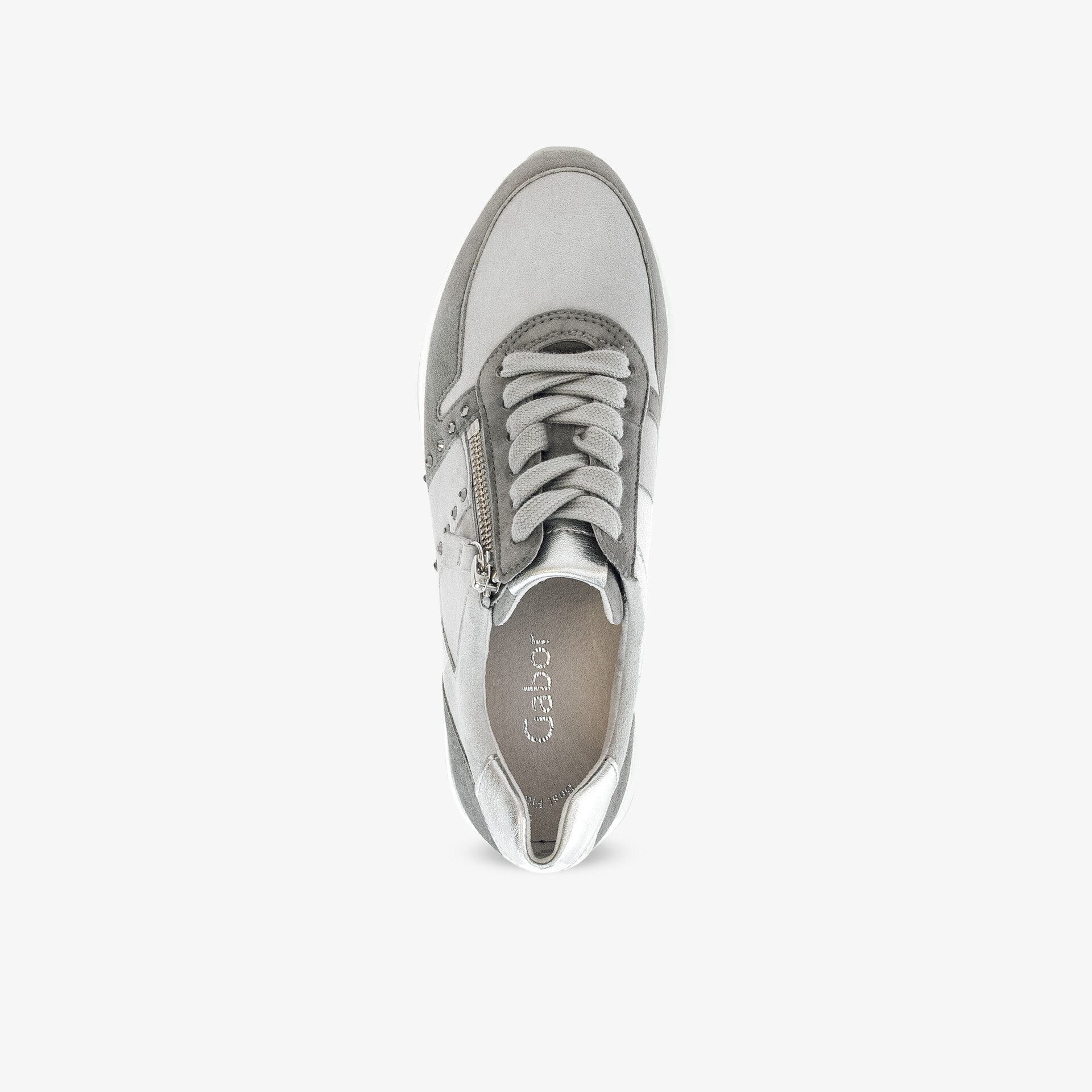 Moderner grauer Sneaker mit stilvollem Design und komfortabler Passform für vielseitige Freizeitaktivitäten.