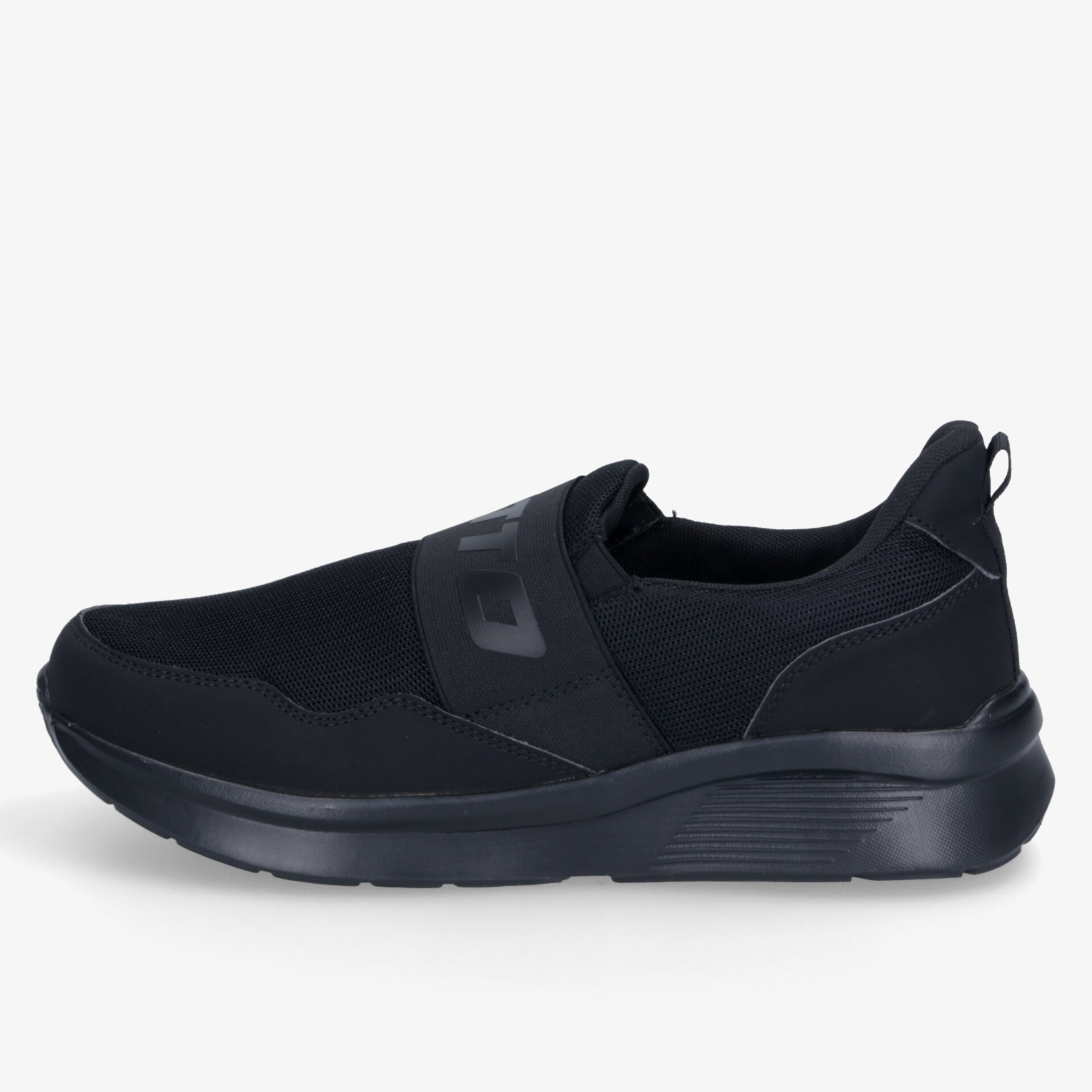 Leichter schwarzer Slip-On Sneaker mit rutschfester Sohle und flexiblem Obermaterial, bequemer Schuh für Alltag und Freizeit