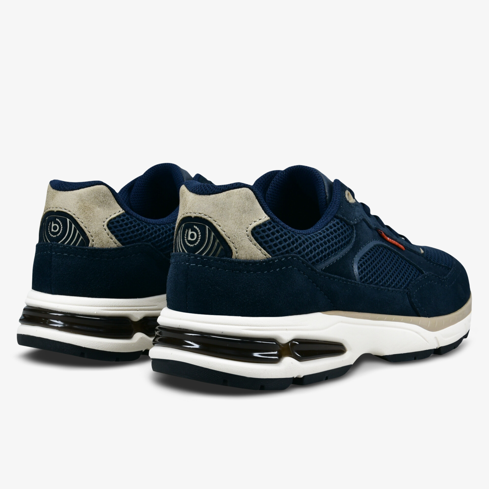 Sportliche und komfortable Sneaker mit atmungsaktivem Material und gut gepolsterter Sohle, stilvoll und robust