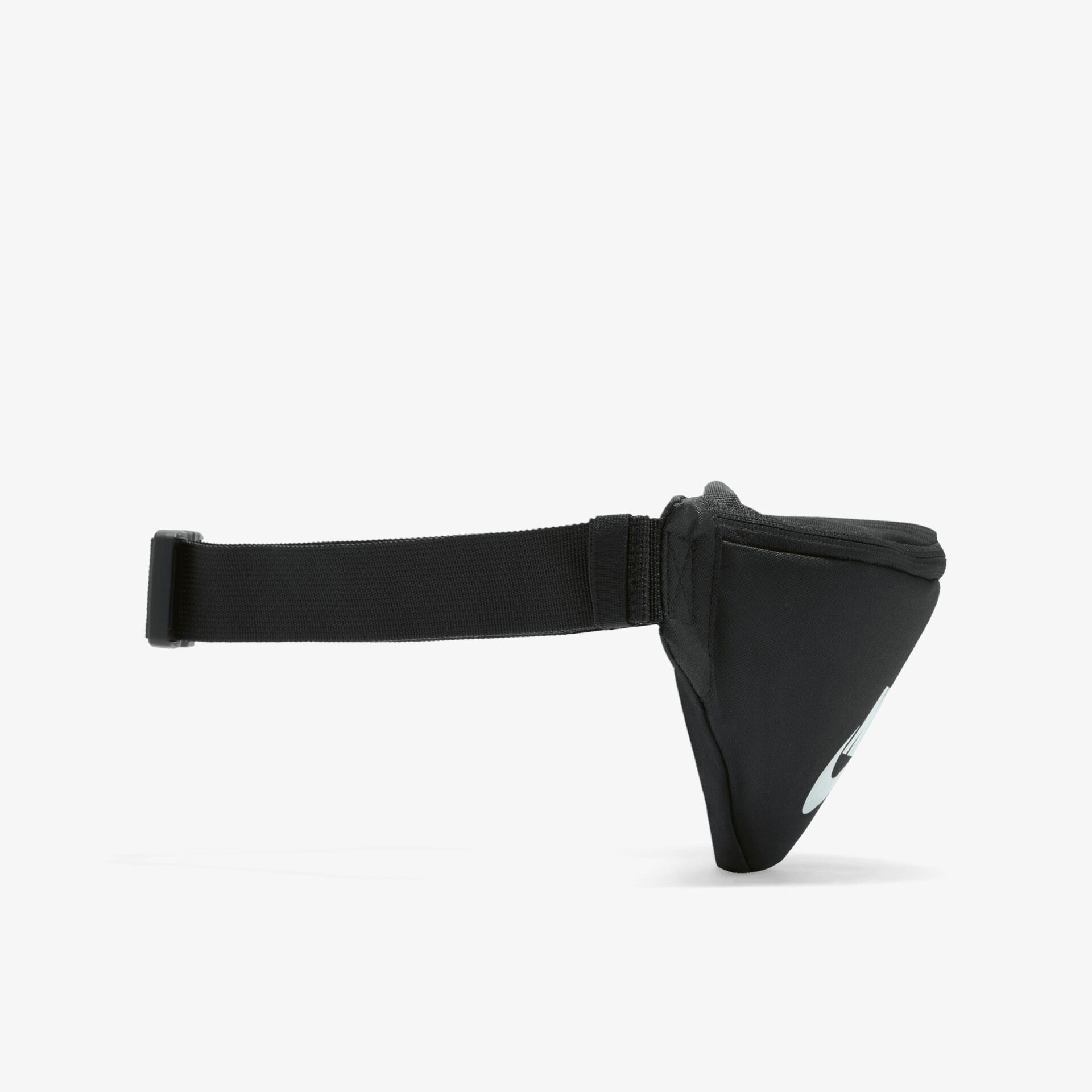 Schwarze Gürteltasche aus robustem Material mit verstellbarem Gurt und praktischem Reißverschluss, kompakt und funktional