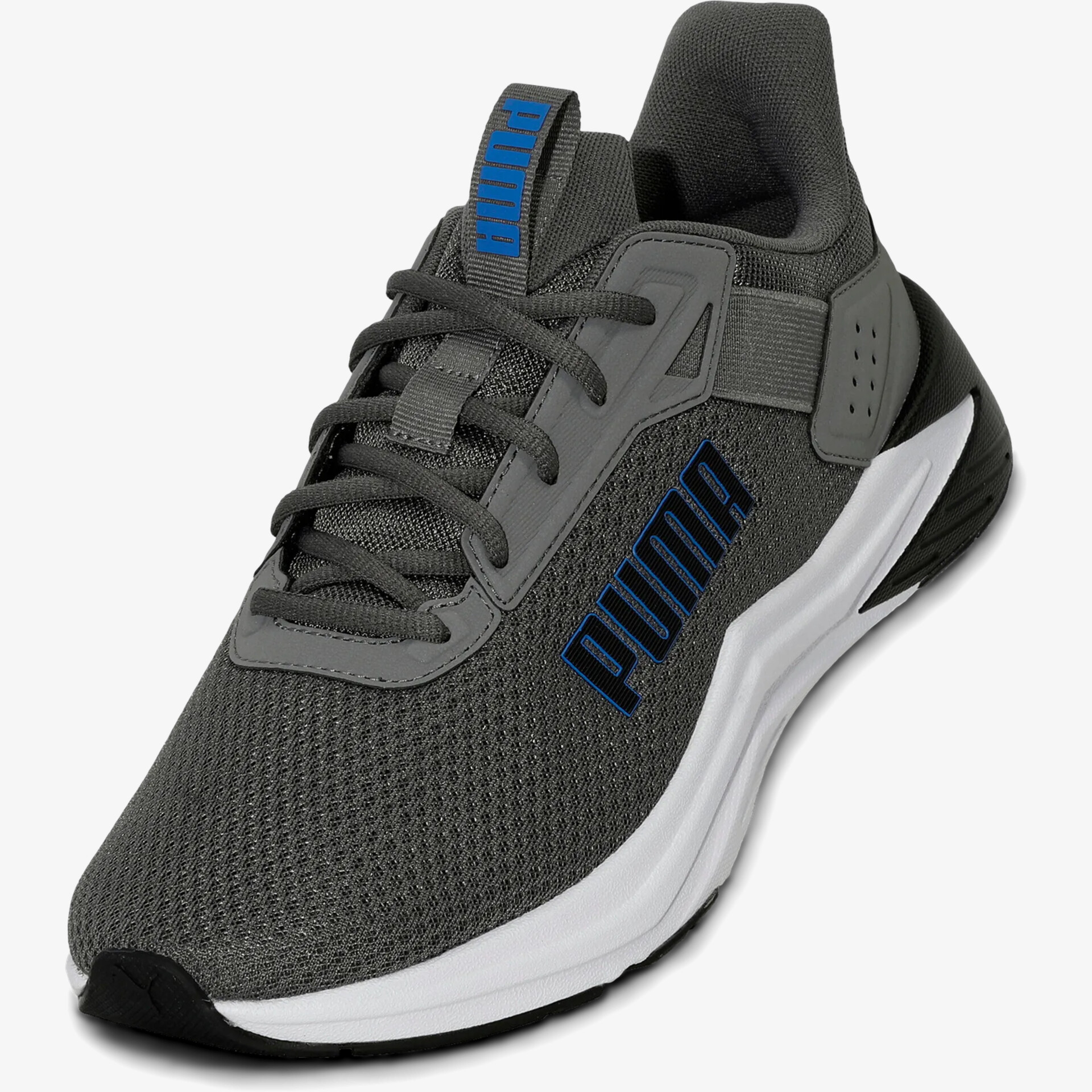 Leichter grauer Sportschuh mit atmungsaktivem Obermaterial und bequemer Passform für optimalen Tragekomfort