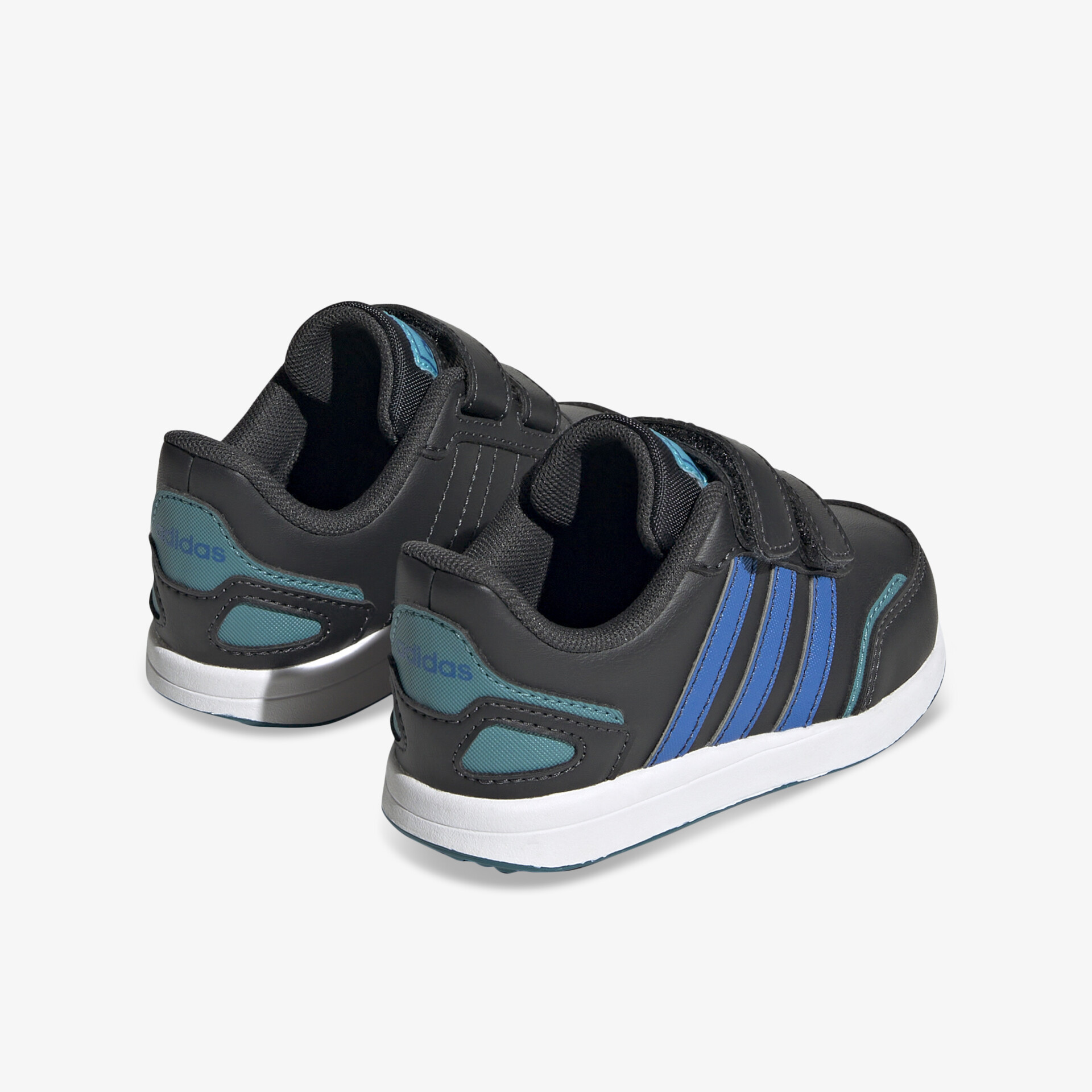 Sportliche Schuhe mit robuster Verarbeitung und bequemer Passform, gepolsterter Schaft und rutschfester Sohle