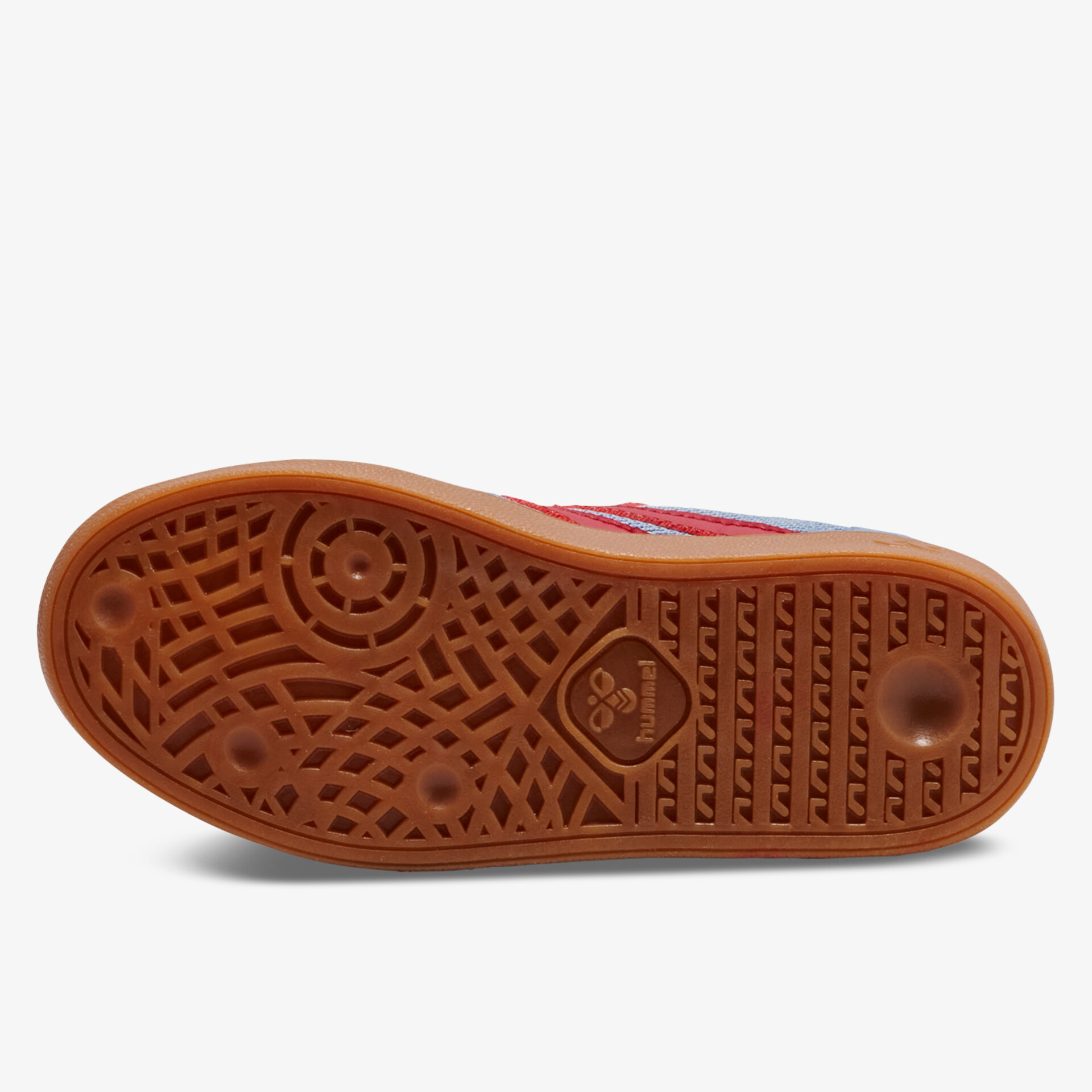 Strapazierfähige Sohle mit rutschfestem Muster für maximalen Halt und Komfort.