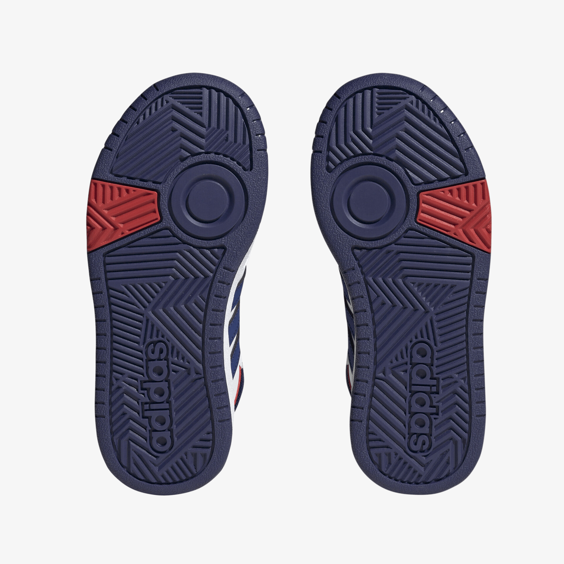 Hochwertige Schuhsohlen mit robuster Struktur und optimaler Griffigkeit für maximalen Halt.