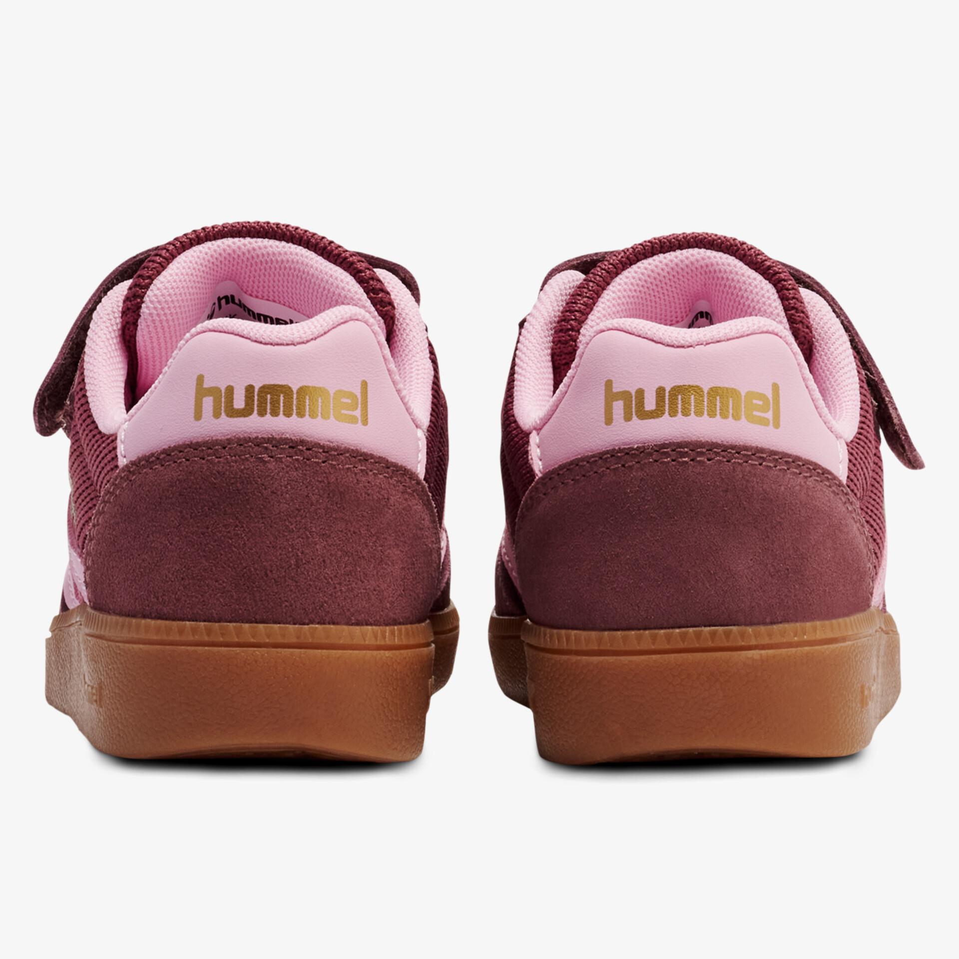 Moderne Hummel Sneaker in rosa und rot, komfortabel mit rutschfester Sohle und stilvollem Design