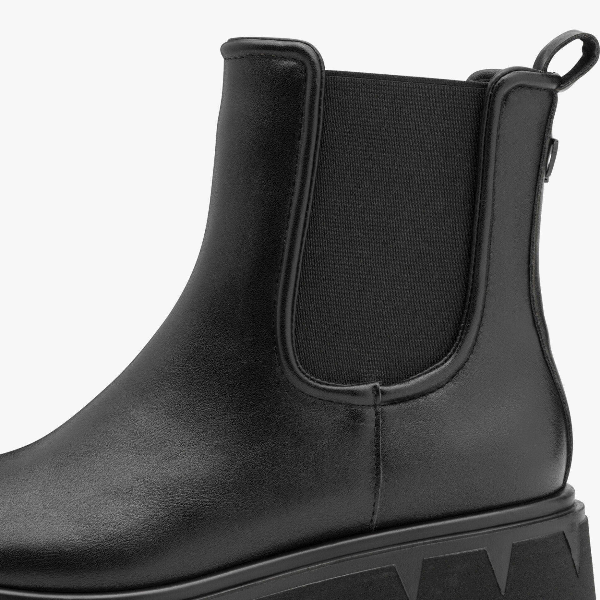 Schwarzer Chelsea Boot mit elastischem Einsatz und dicker, rutschfester Sohle modern und bequem