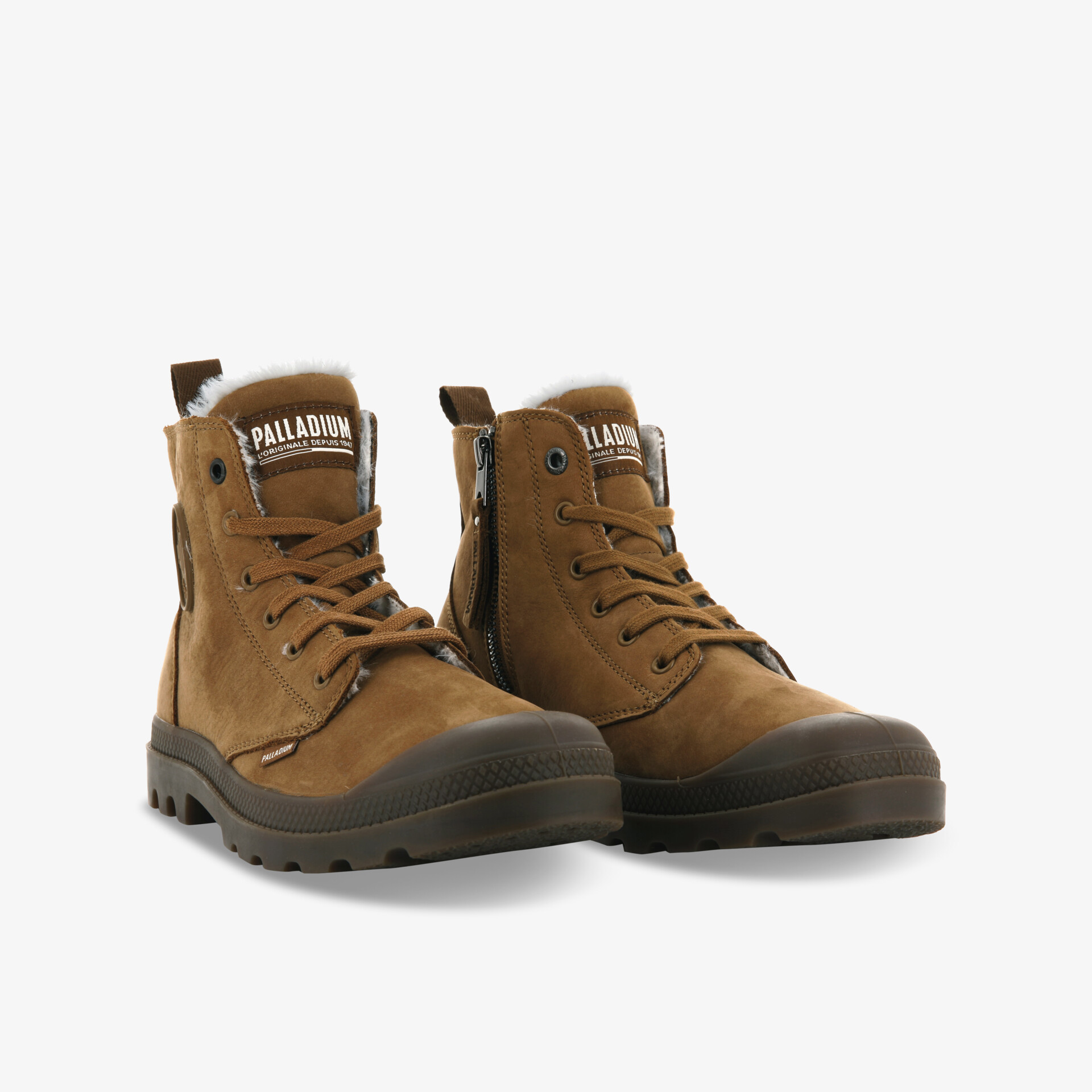 Robuste braune Winterstiefel mit stabiler Sohle und warmem Innenfutter, ideal für kalte Tage und nassen Untergrund