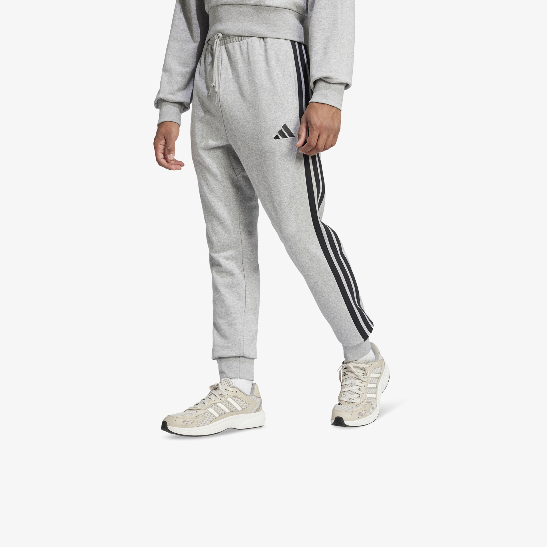 Sportschuhe in grauem Design, bequem und leicht, ideal für sportliche Aktivitäten, rutschfeste Sohle