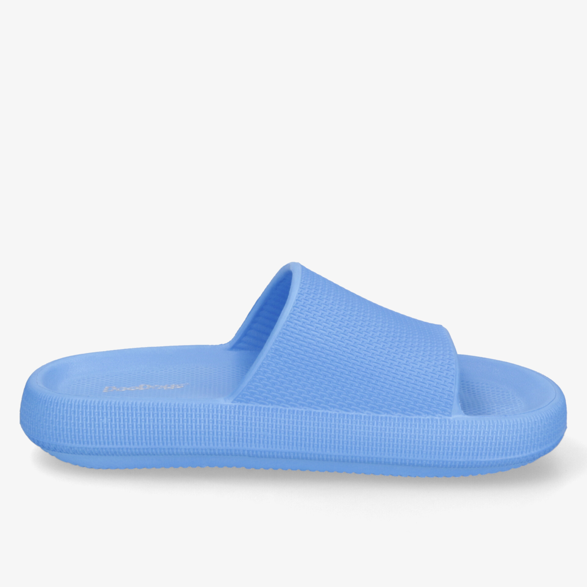 Seitliche Ansicht eines blauen Badeschuhs mit rutschfester Sohle und offenem Zehenbereich, bequem und leicht