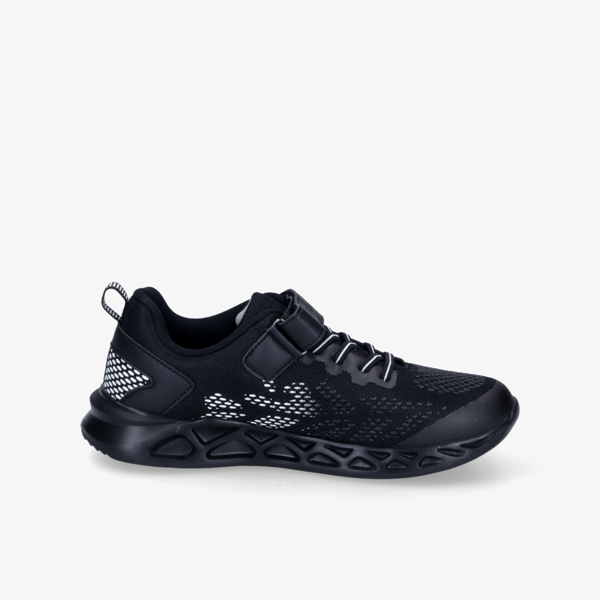 Sportlicher schwarzer Sneaker mit flexiblem, leichtem und bequemem Design für optimalen Tragekomfort