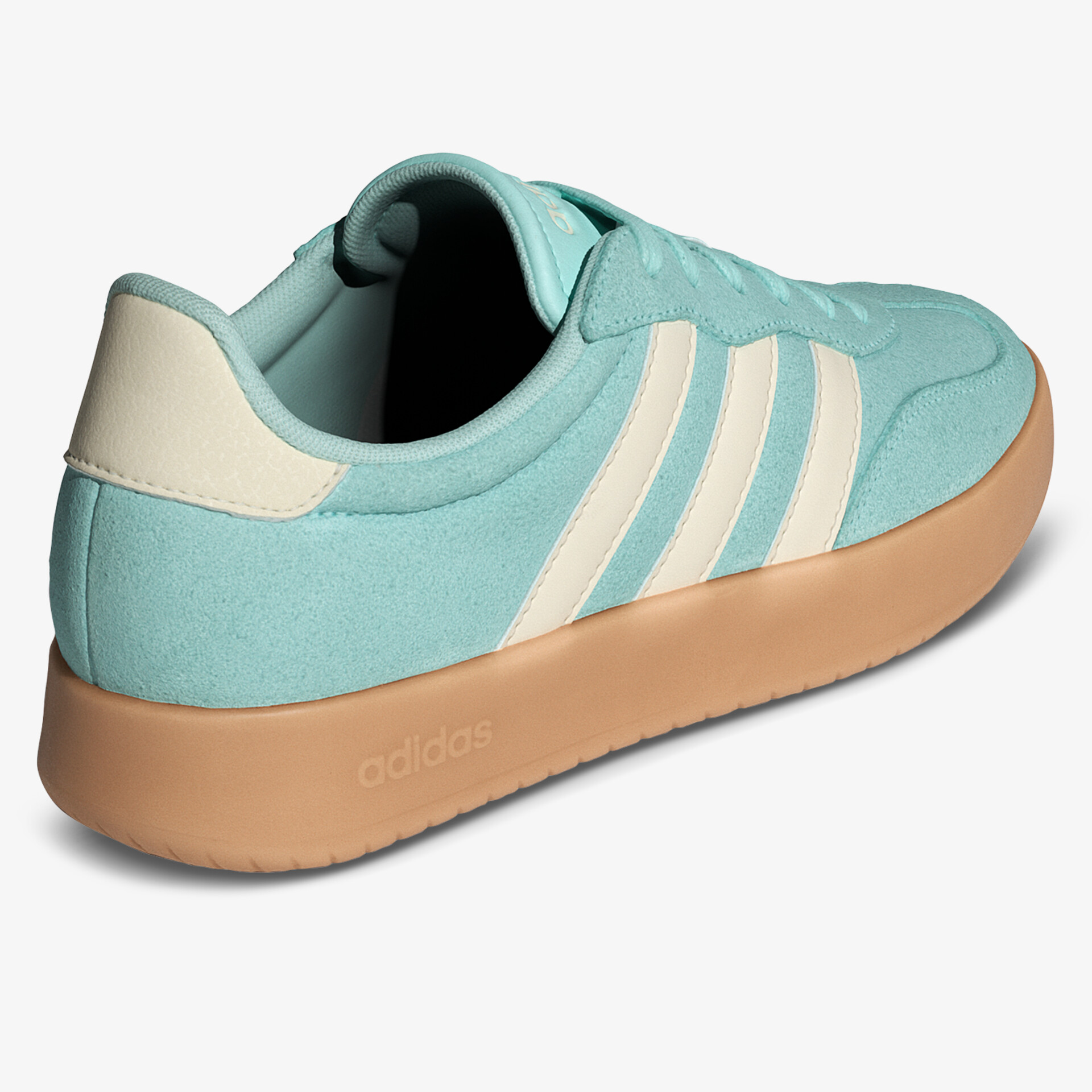 Leichter hellblauer Sneaker mit bequemer Gummisohle und klassischem Design, ideal für sportliche Aktivitäten und Alltag