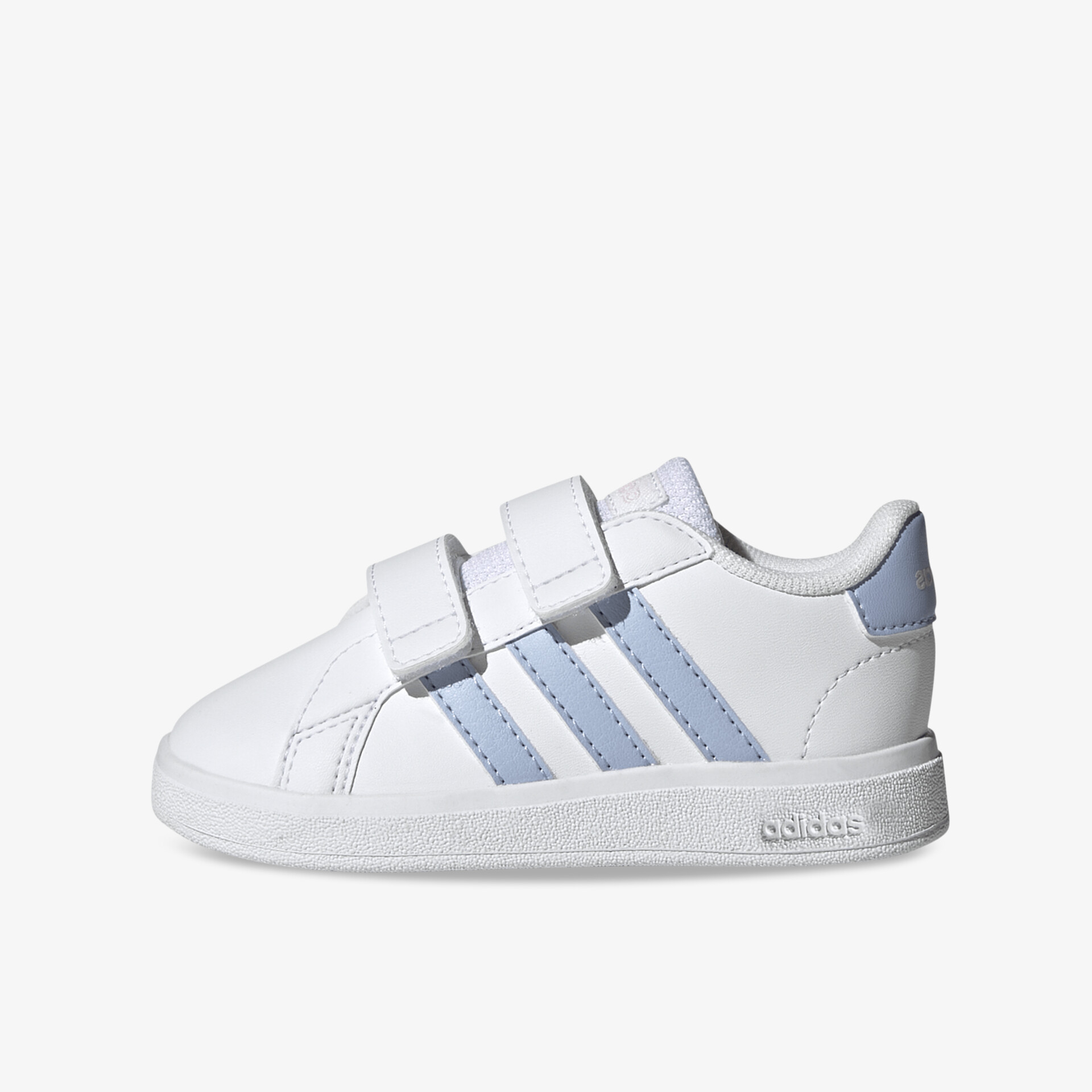 Stilvoller weißer Sneaker mit Klettverschluss und drei markanten Streifen, ideal für lässige und sportliche Outfits.