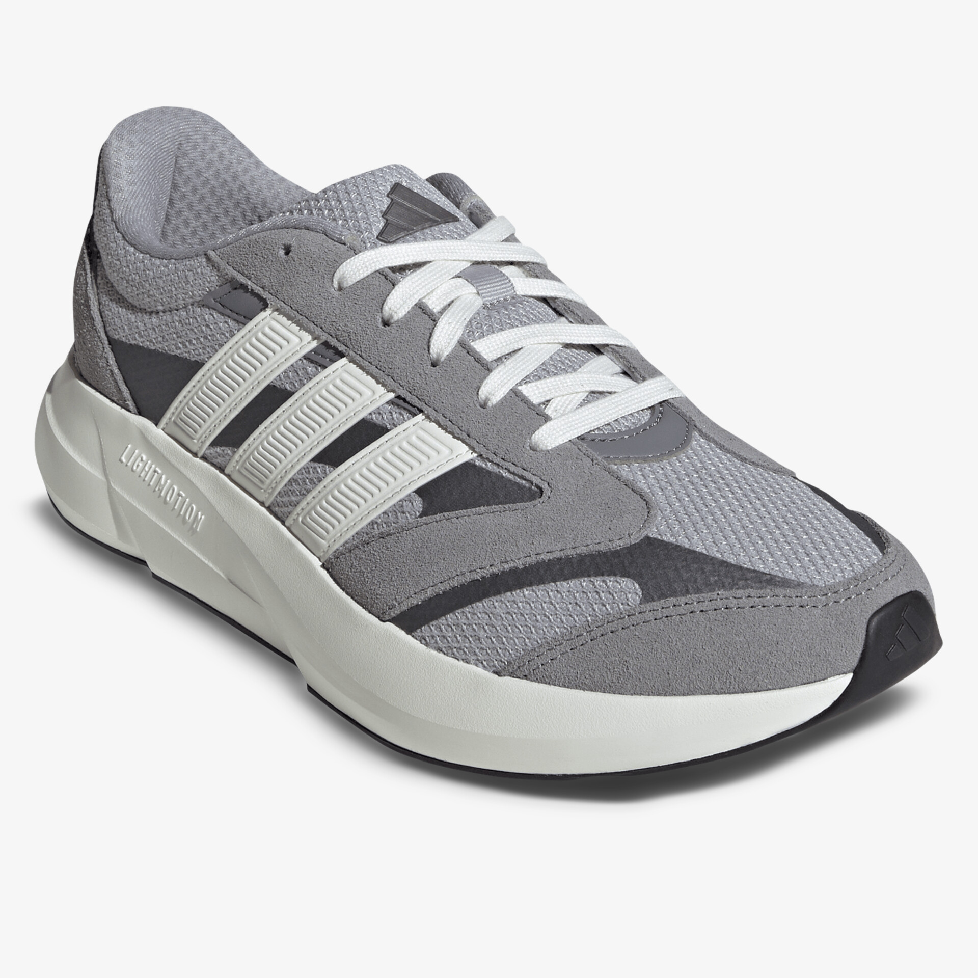 HP6971_6_FOOTWEAR_Photography_FrontLateralTopView_transparent