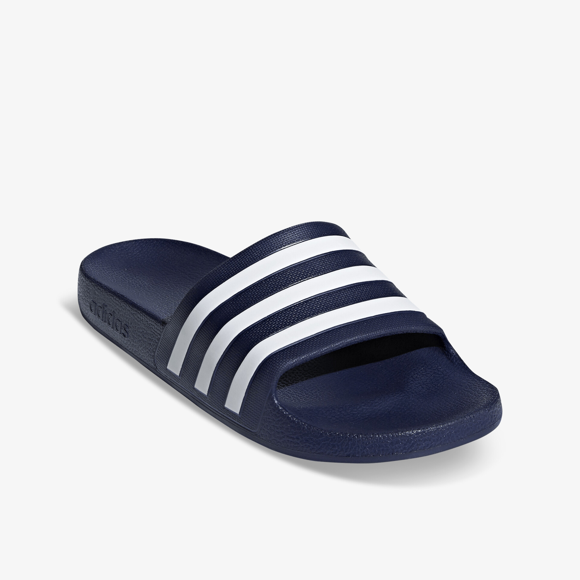 Bequeme blaue Badelatschen mit weißen Streifen, leichtes und strapazierfähiges Material, rutschfeste Sohle