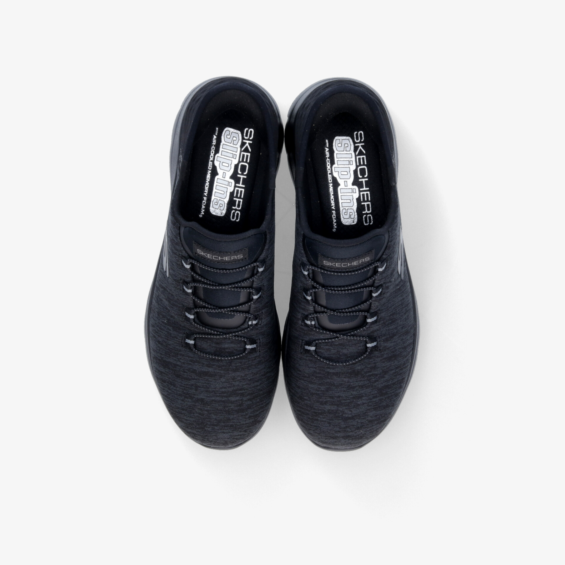 Schwarze Sportschuhe Paar in Draufsicht, leicht, komfortabel und mit rutschfester Sohle für stabilen Halt