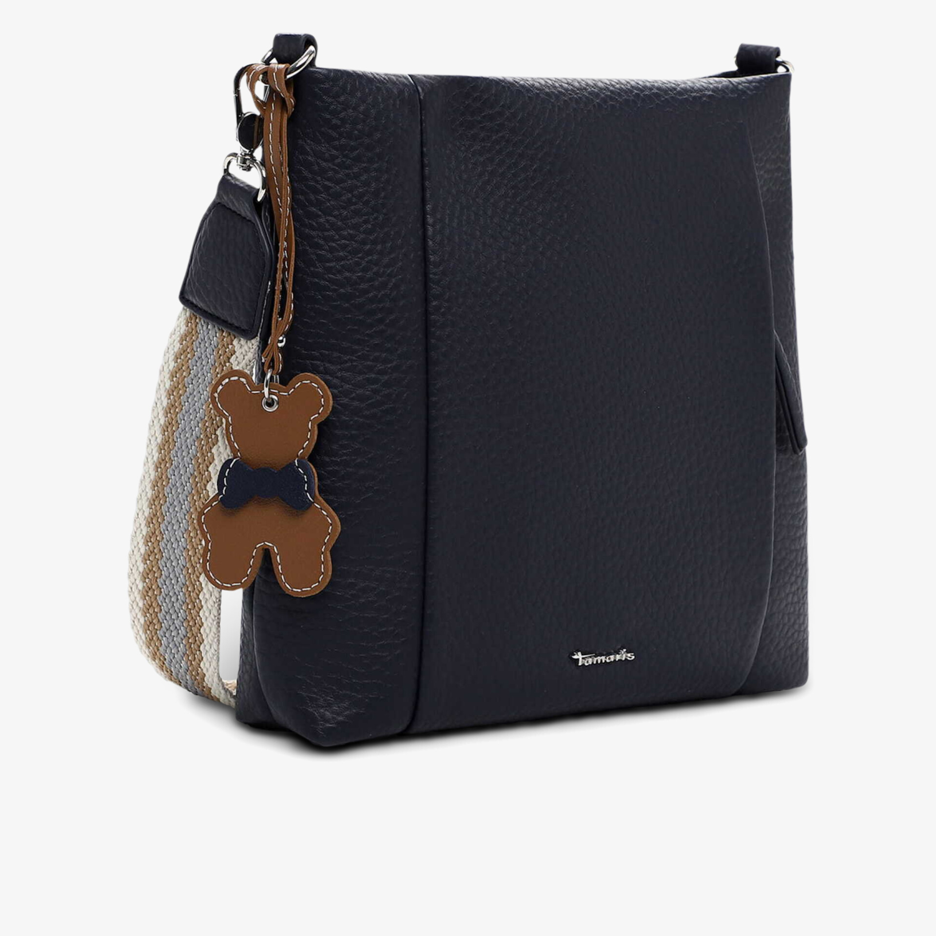 Schwarze kompakte Tasche mit verstellbarem Schulterriemen und dekorativem Anhänger aus Lederoptik