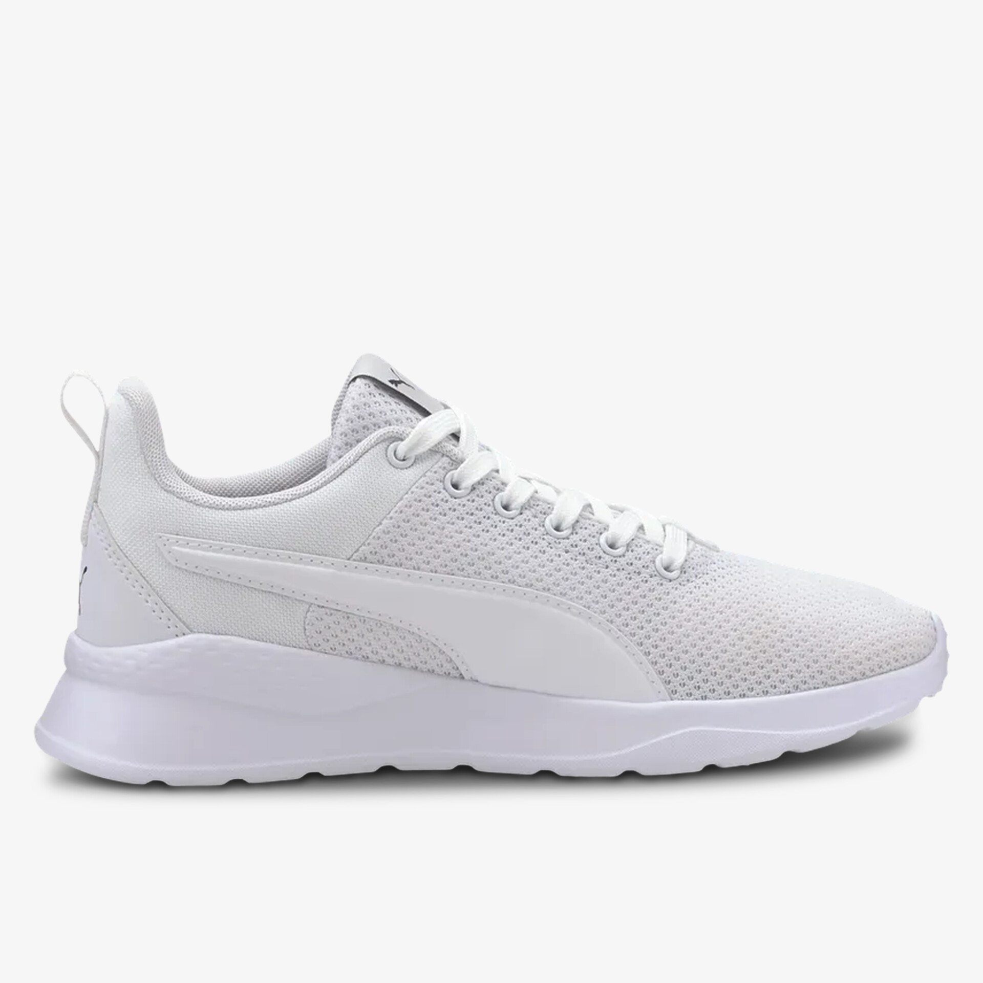 Leichter und atmungsaktiver Sneaker mit bequemer Passform und sportlichem Design in Weiß