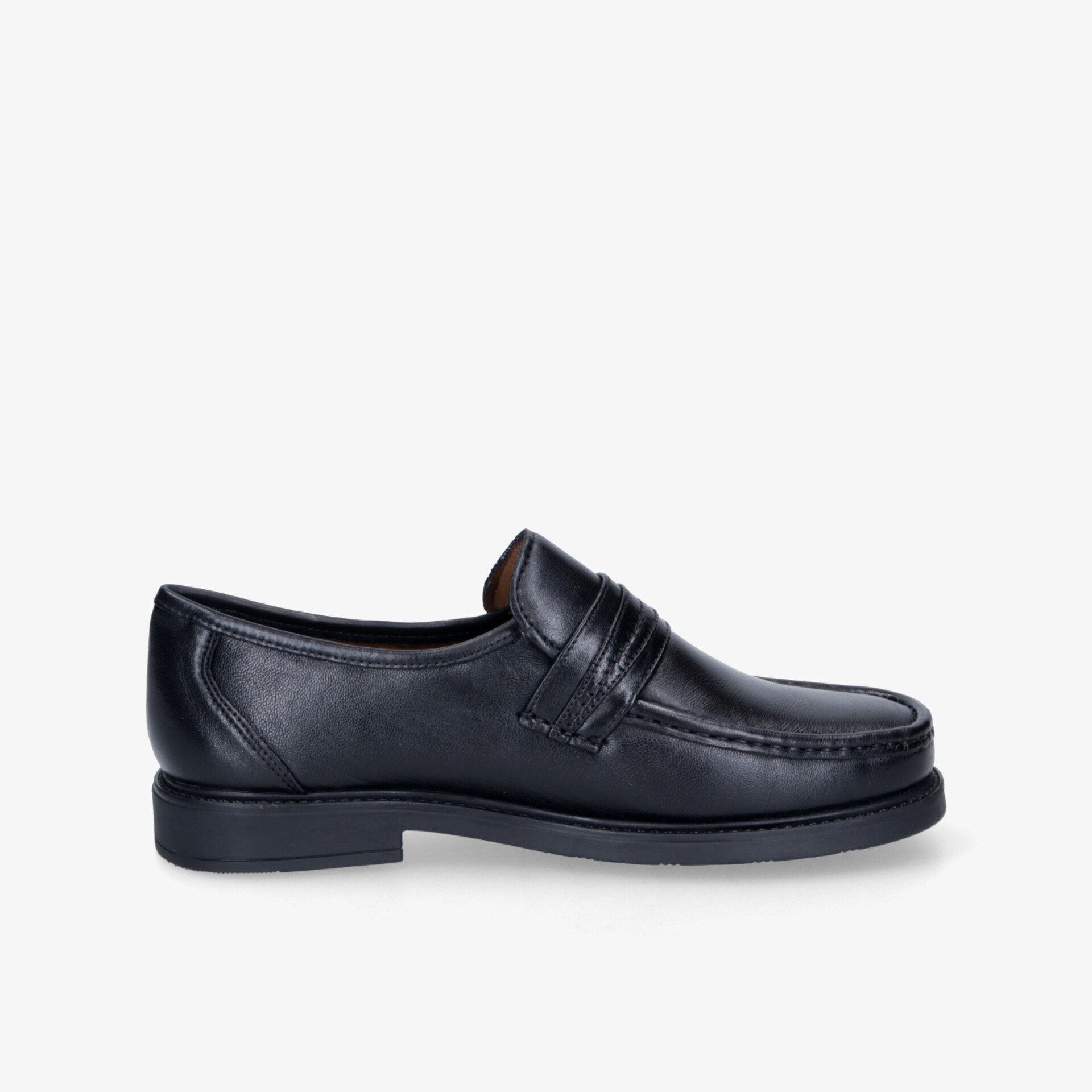 Seitliche Ansicht eines klassischen schwarzen Loafers aus hochwertigem Leder mit bequemer Passform