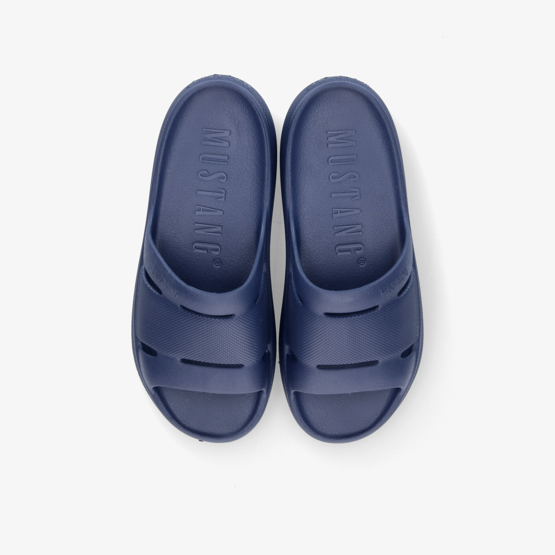 Bequeme blaue Slipper, perfekt für Freizeit und Sommer, bieten rutschfesten Komfort und stilvolles Design.