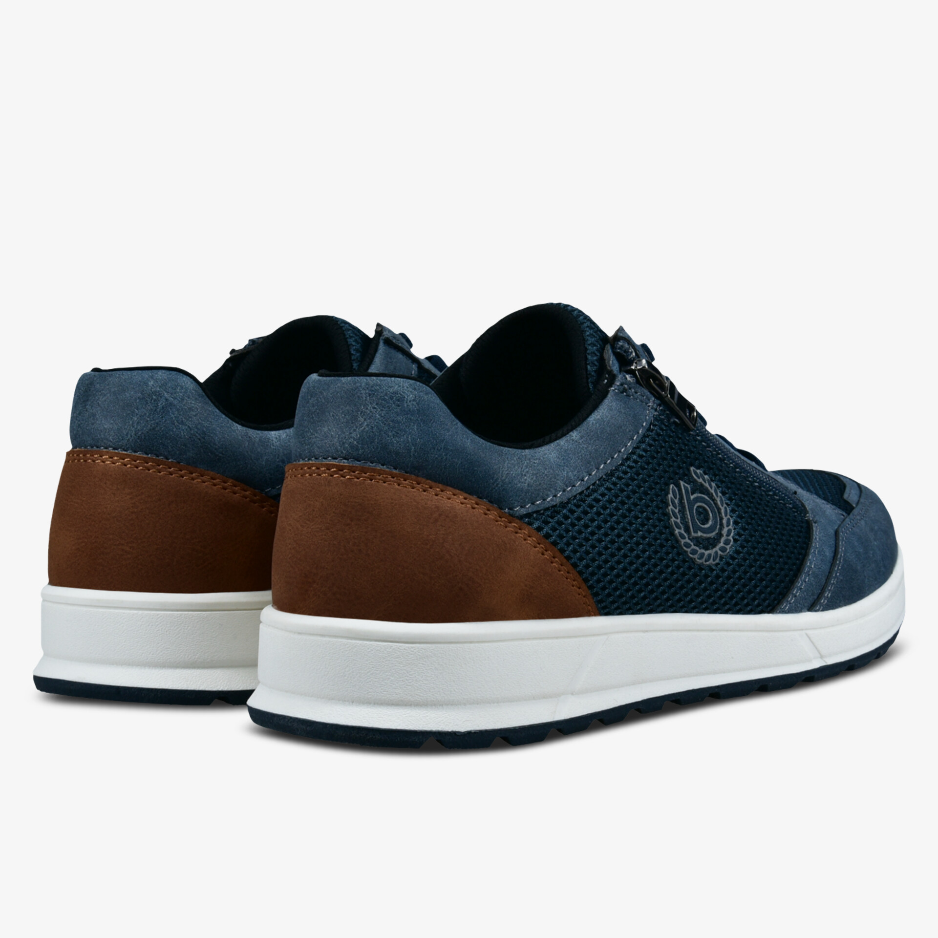 Stylish sneakers with leather accents and durable sole, perfect for everyday wear.