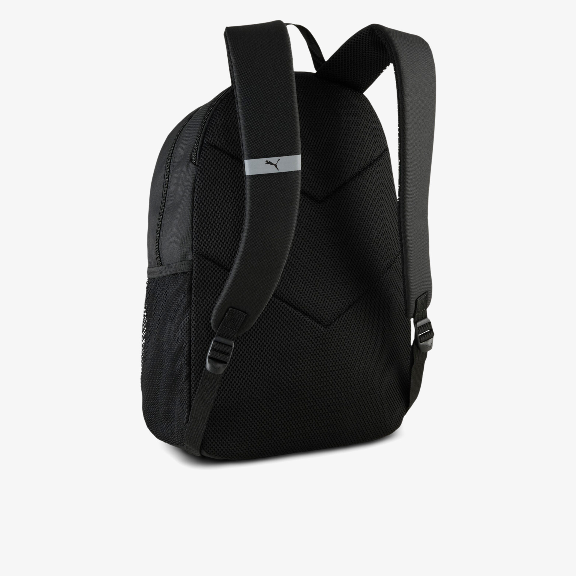 Schwarzer Rucksack mit gepolsterten Schultergurten und schlankem, geräumigem Design