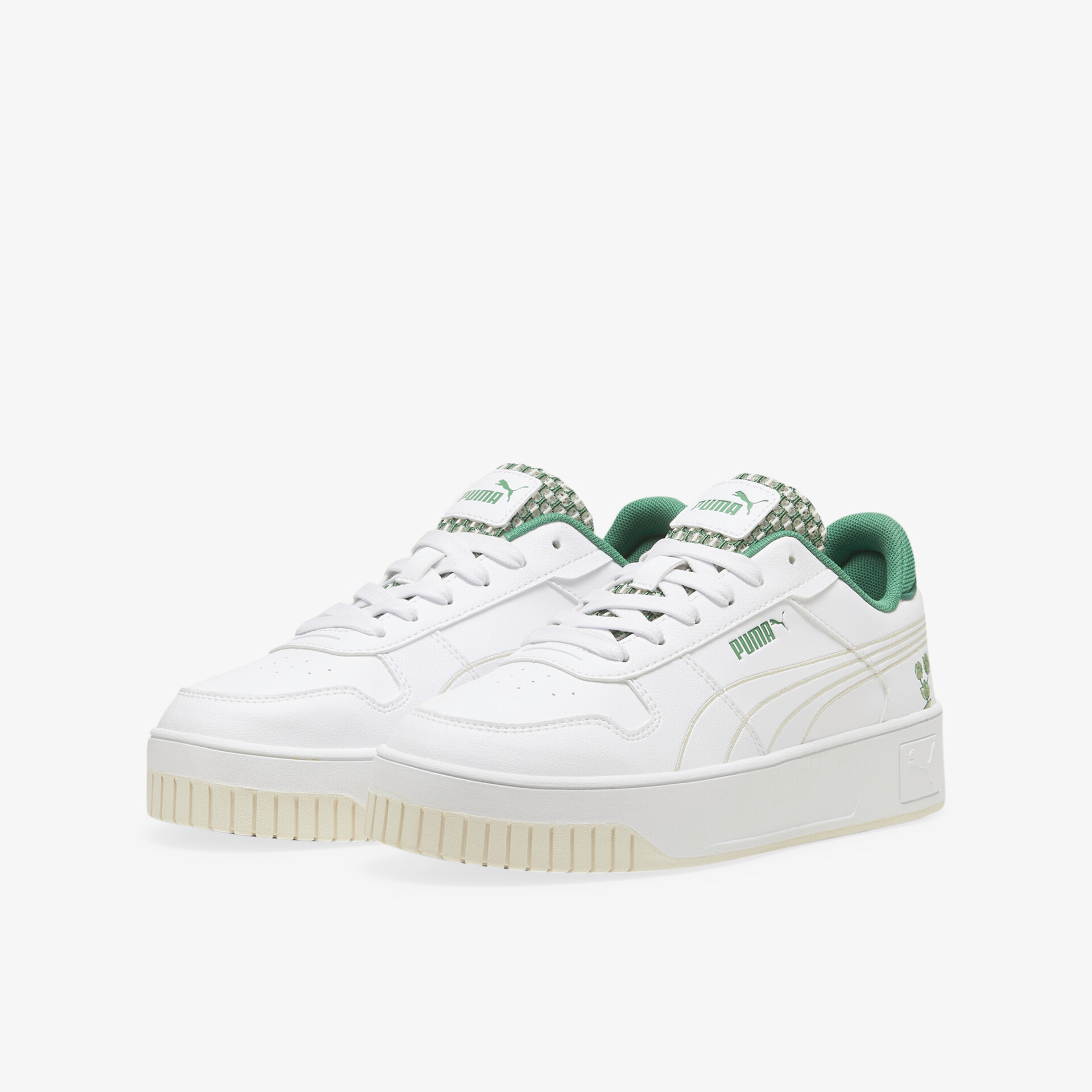 Weiß-grüne Sneaker im Paar mit gepolstertem Kragen und moderner, komfortabler rutschfester Sohle