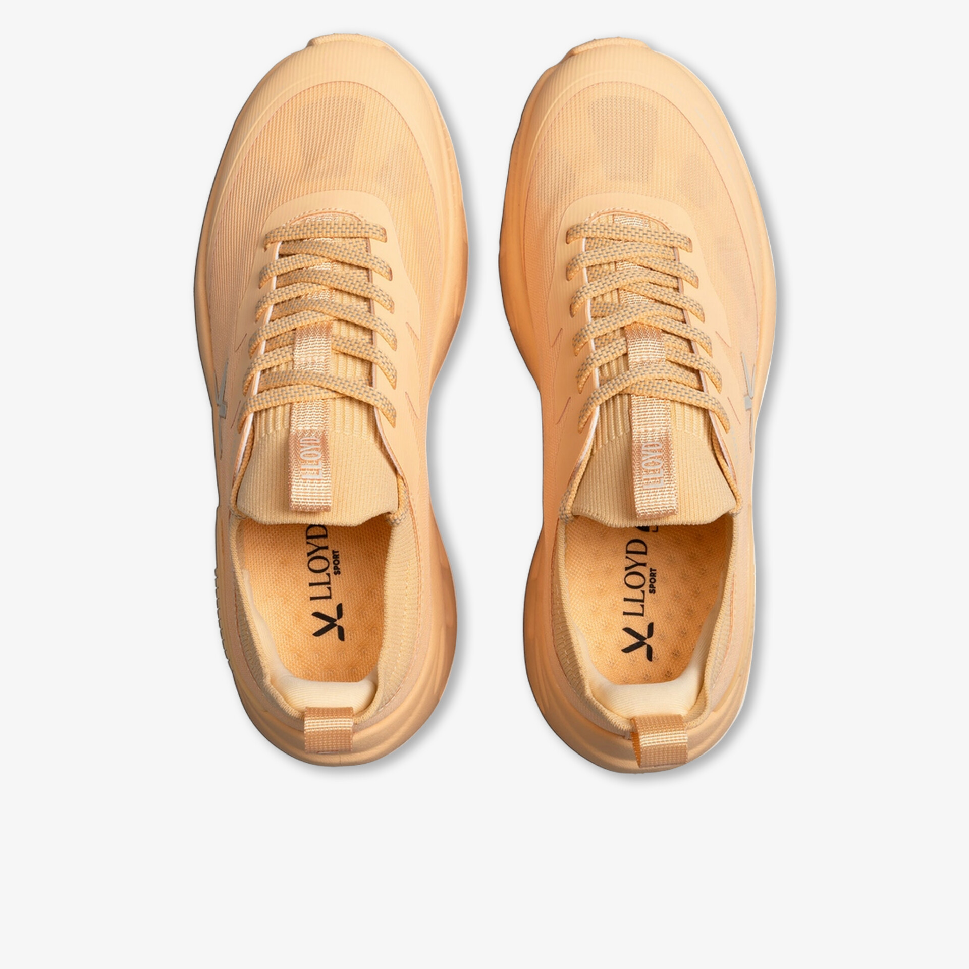 Leichte, sportliche Schuhe mit bequemer Passform und rutschfester Sohle aus atmungsaktivem Material.