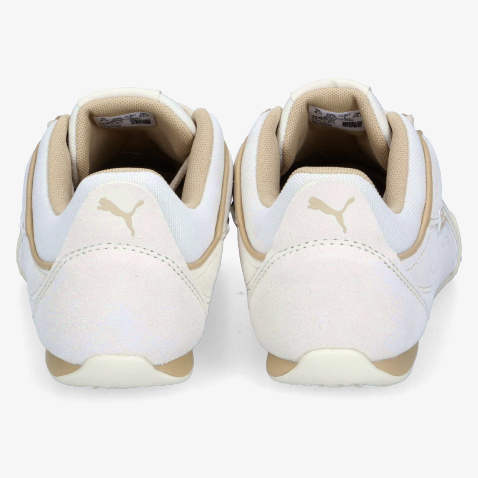 Weiße Sneaker mit beigen Akzenten, hochwertig verarbeitet, bequem und sportlich, Rückansicht