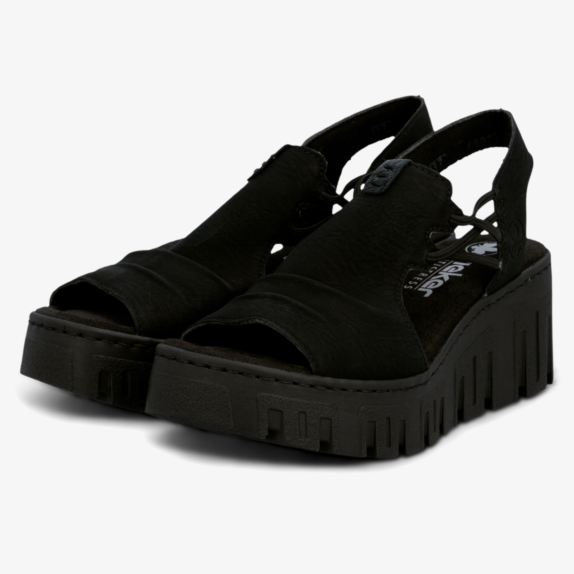 Schwarze Plateau-Sandalen mit robust profilierter Sohle und offenem Zehenbereich, modisch und bequem