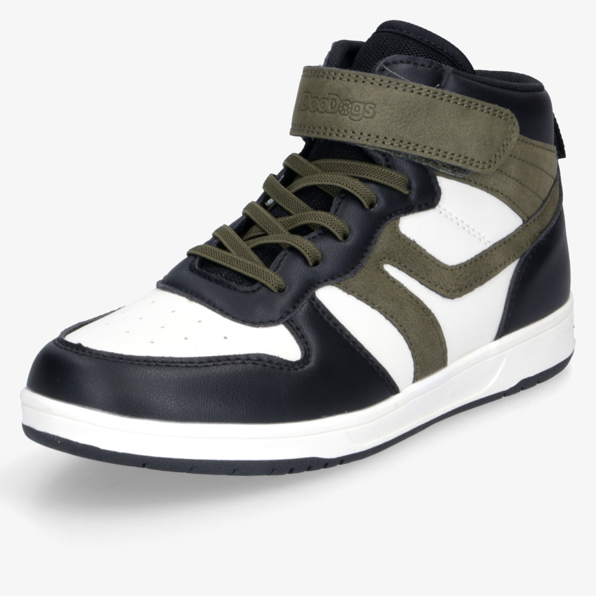 Hochwertiger Sneaker mit robuster Schnürung, gepolstertem Knöchel und sportlichem Design für optimalen Komfort