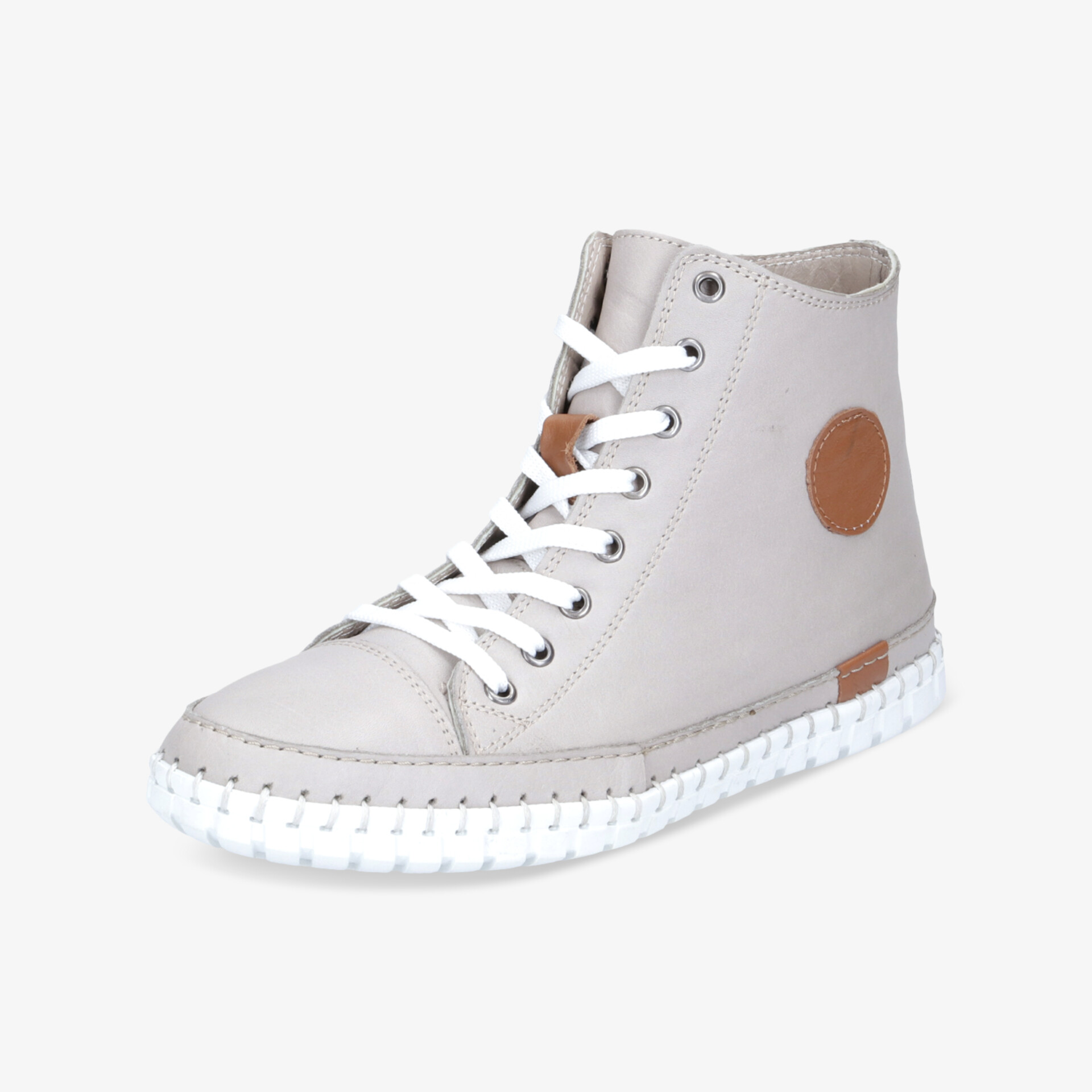 Moderner hoher Freizeitschuh in Weiß mit robustem Profil, weißer Schnürung und braunem Akzent für stilvollen Komfort