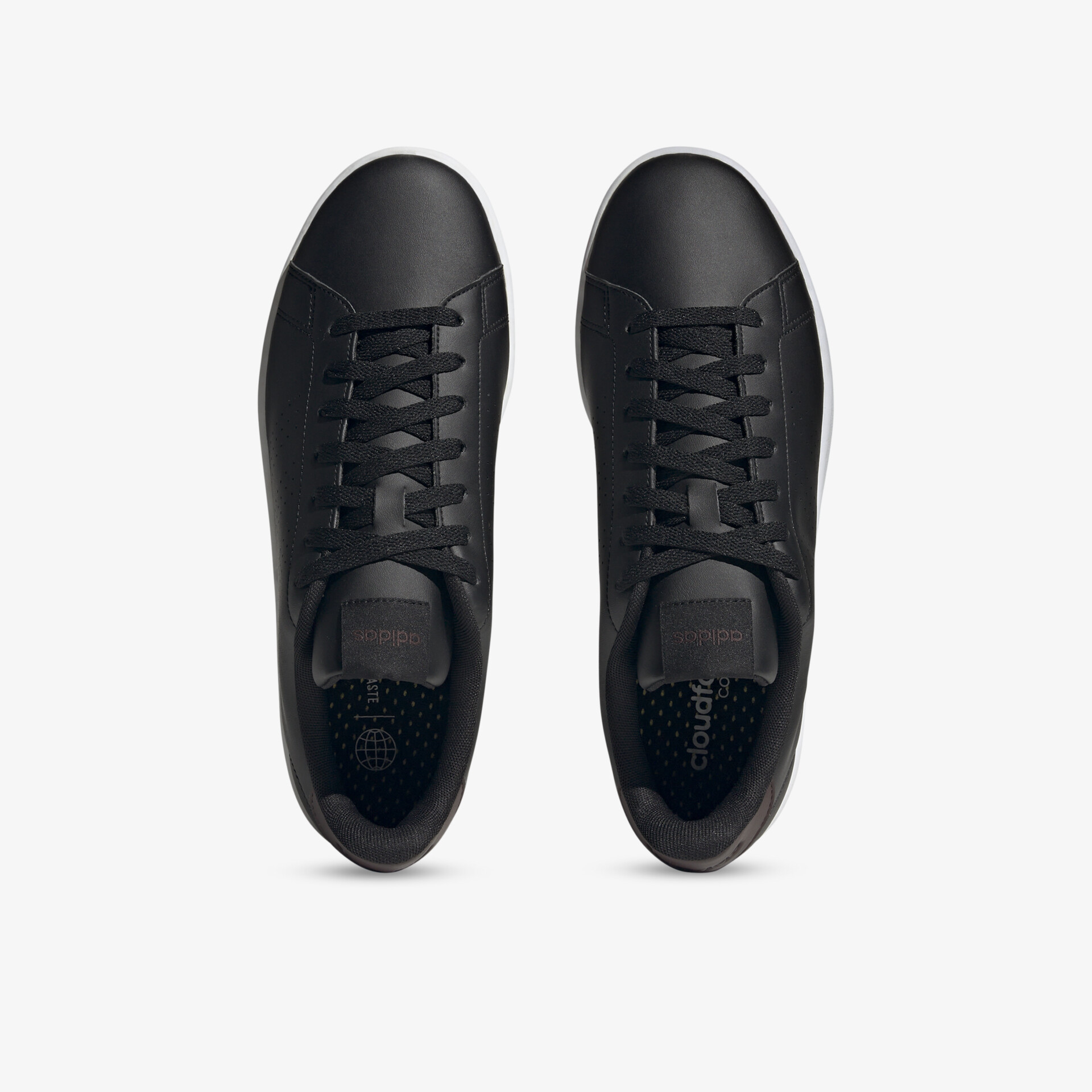 Schwarze Sneaker mit klassischem Design, ideal für jeden Anlass und unverwechselbaren Stil.