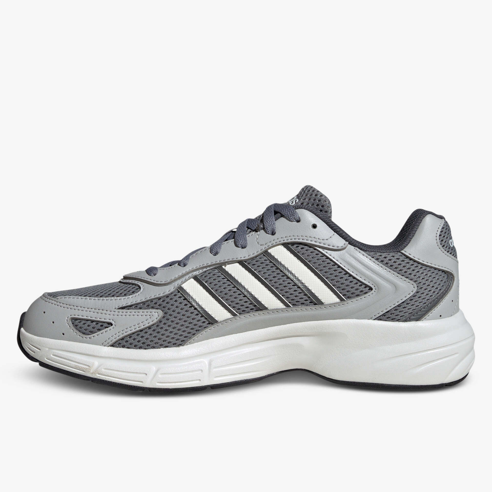 Leichter sportlicher Laufschuh mit atmungsaktivem Mesh und komfortabler Polsterung in seitlicher Ansicht
