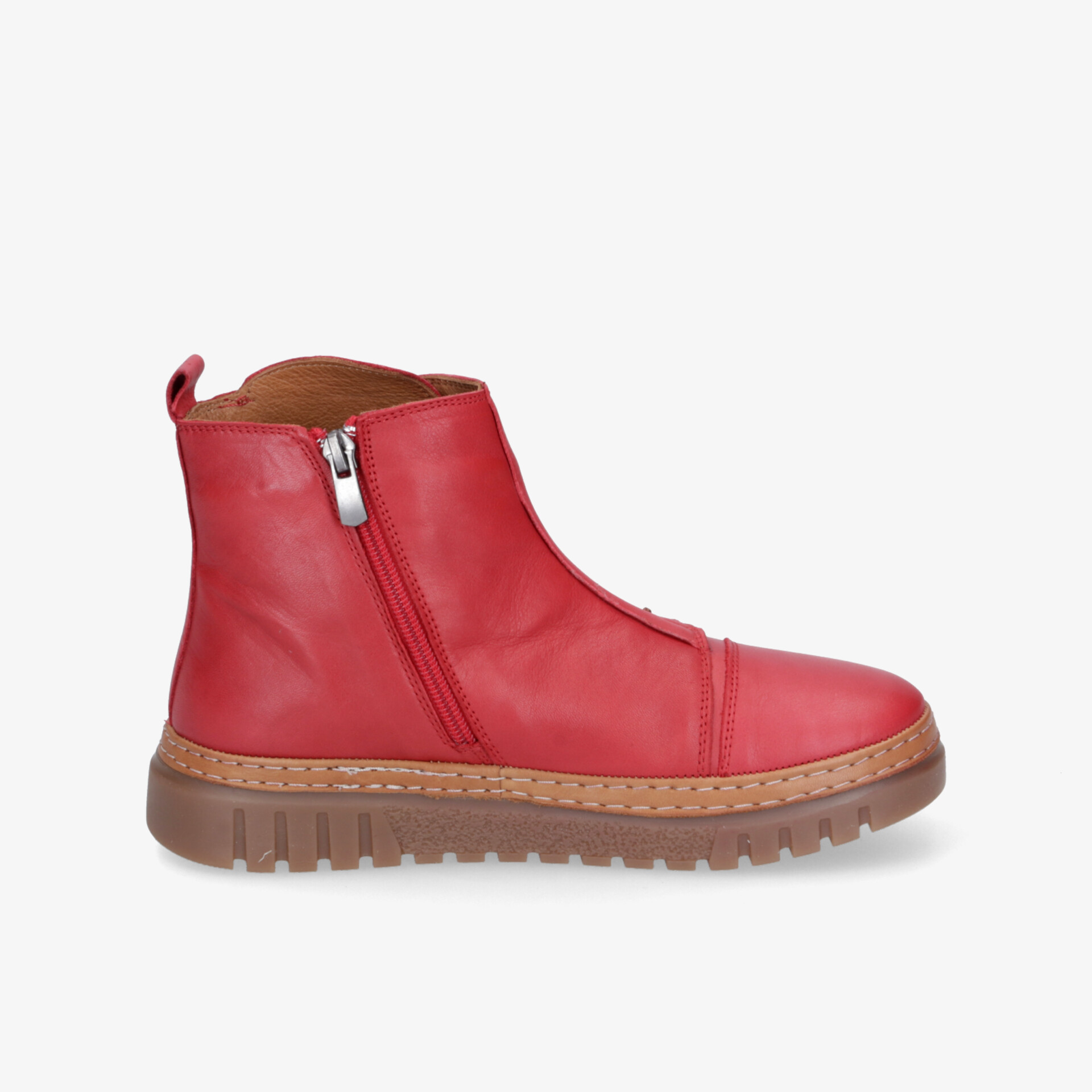 Seitliche Ansicht einer roten Stiefelette mit Reißverschluss, weichem Leder und rutschfester, bequemer Sohle