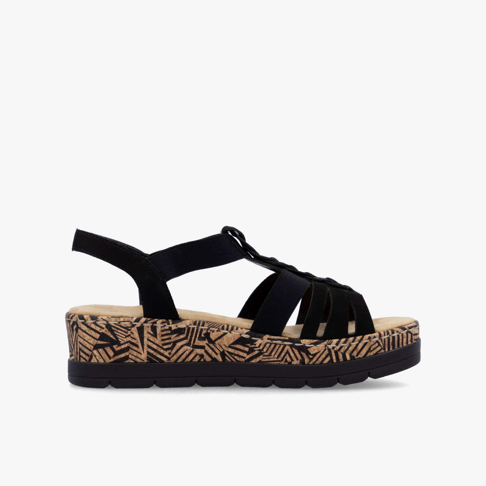 Seitliche Ansicht eines schwarzen Sandals mit gepolsterter, gemusterter Sohle und verstellbarem Fersenriemen