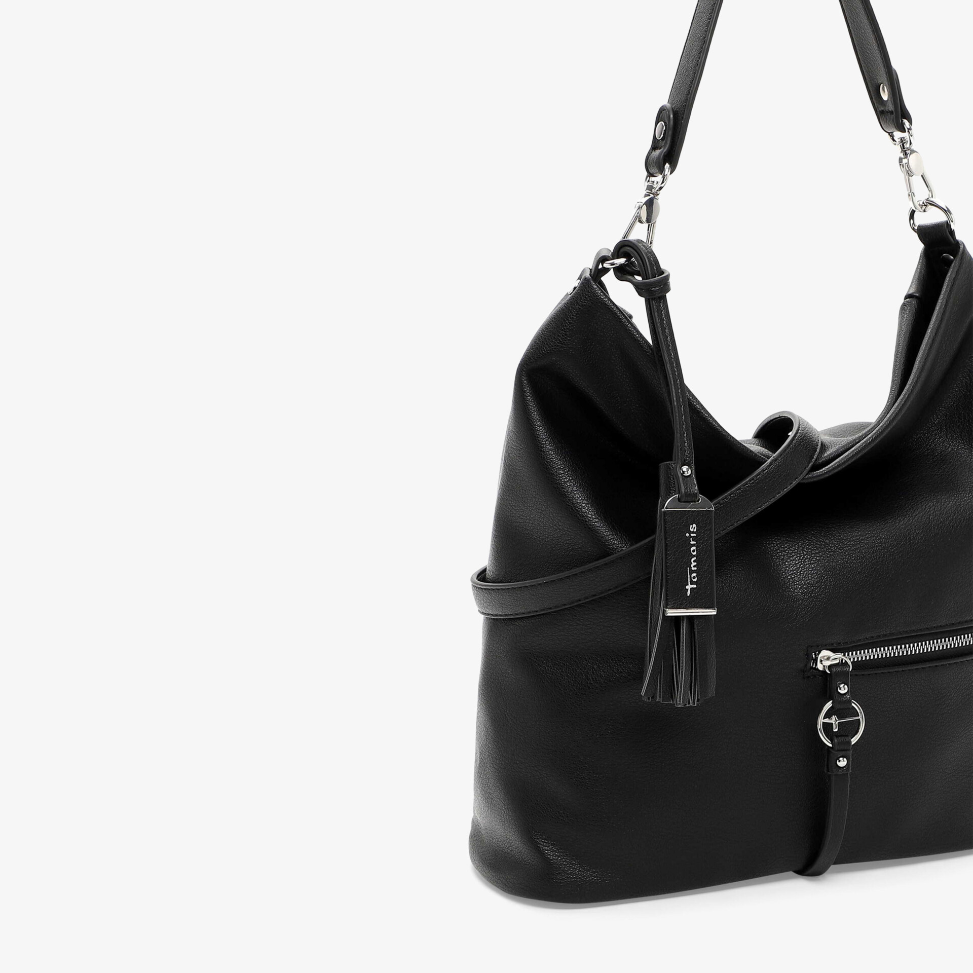 Elegante schwarze Tasche in Lederoptik mit dekorativem Anhänger und praktischem Reißverschluss.