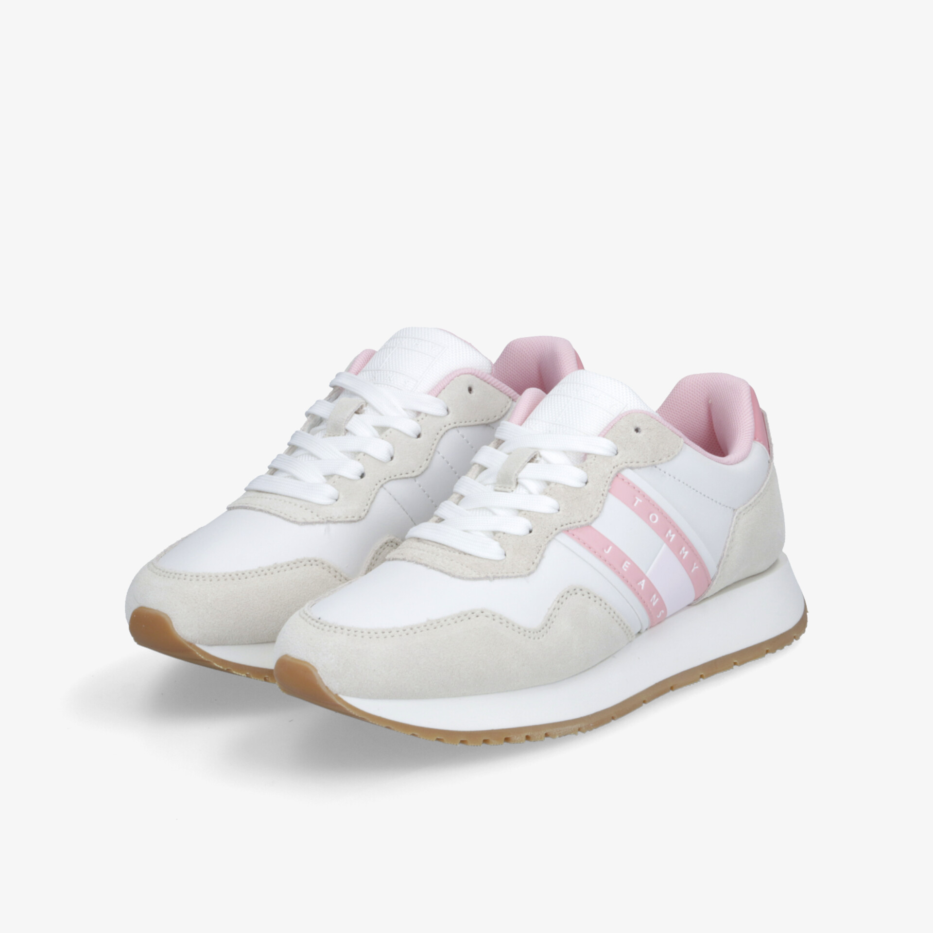 Leichter sportlicher Sneaker in Weiß mit rosa Akzenten, bequeme Passform und rutschfester Sohle, ideal für Alltag und Sport