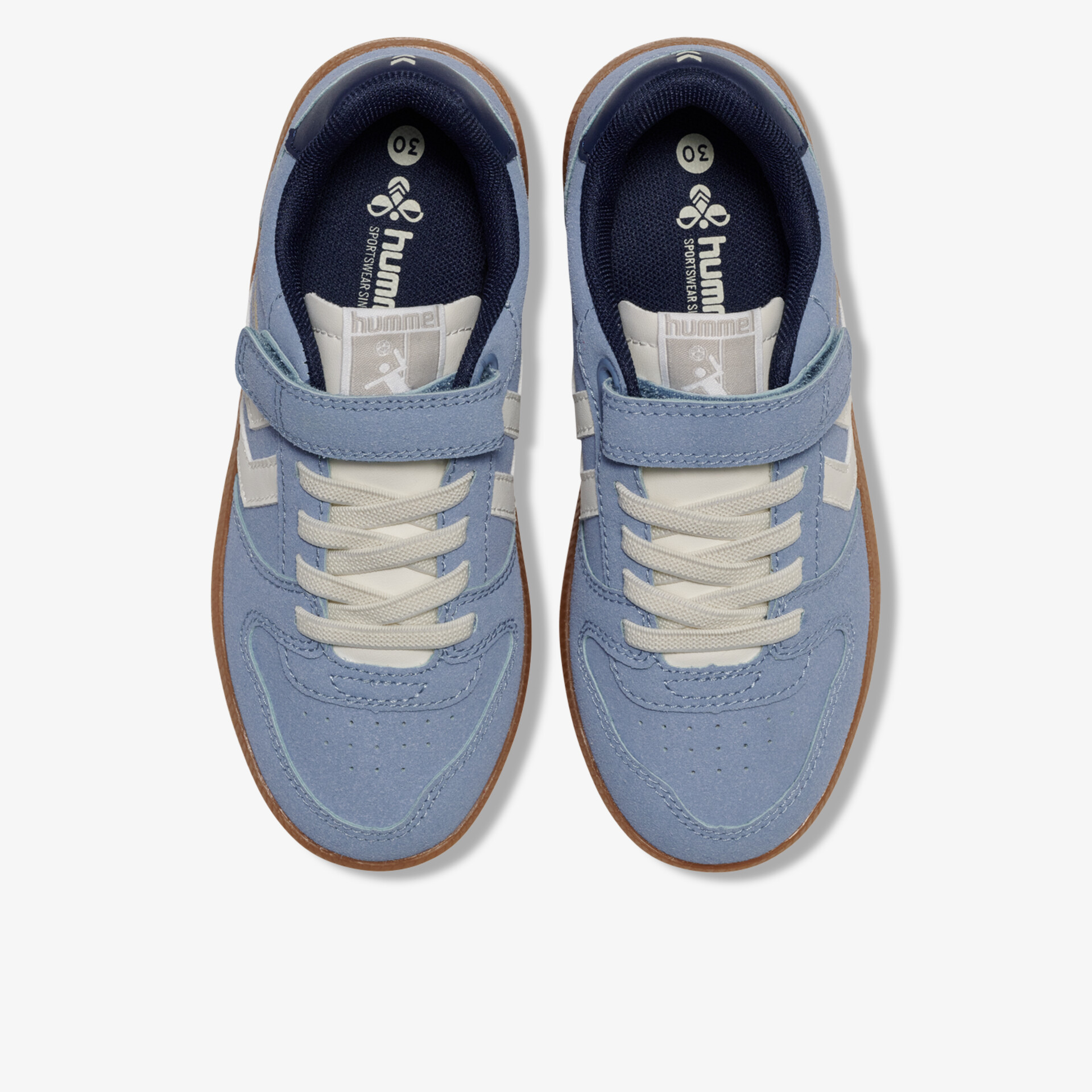 Blaue Sneaker mit Velcro Verschluss und weißer Sohle, sportliches Design für einen modernen Look.