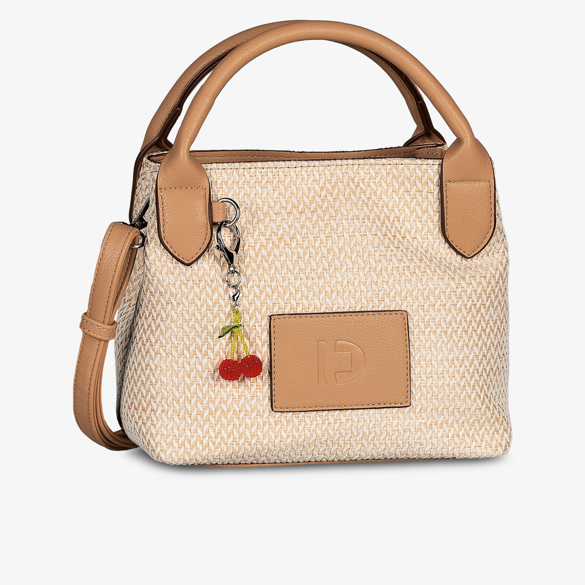 Beige Tasche mit geflochtener Struktur, braunen Details und abnehmbarem Anhänger in modernem Design