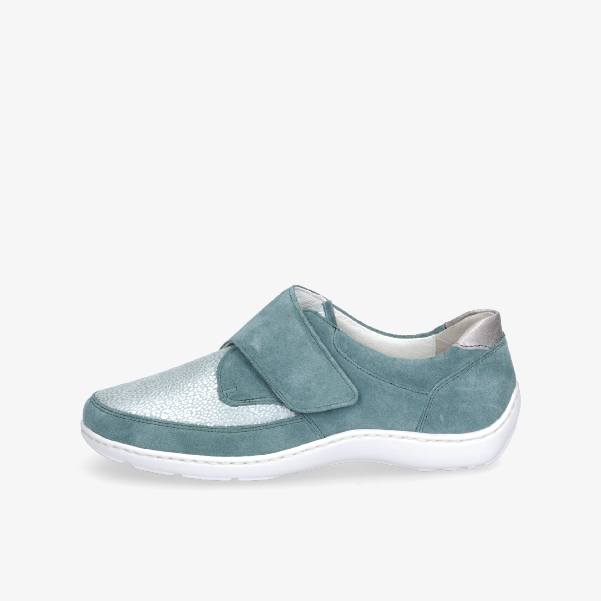 Bequemer Schuh mit praktischem Klettverschluss und rutschfester weißer Sohle in moderner seitlicher Ansicht