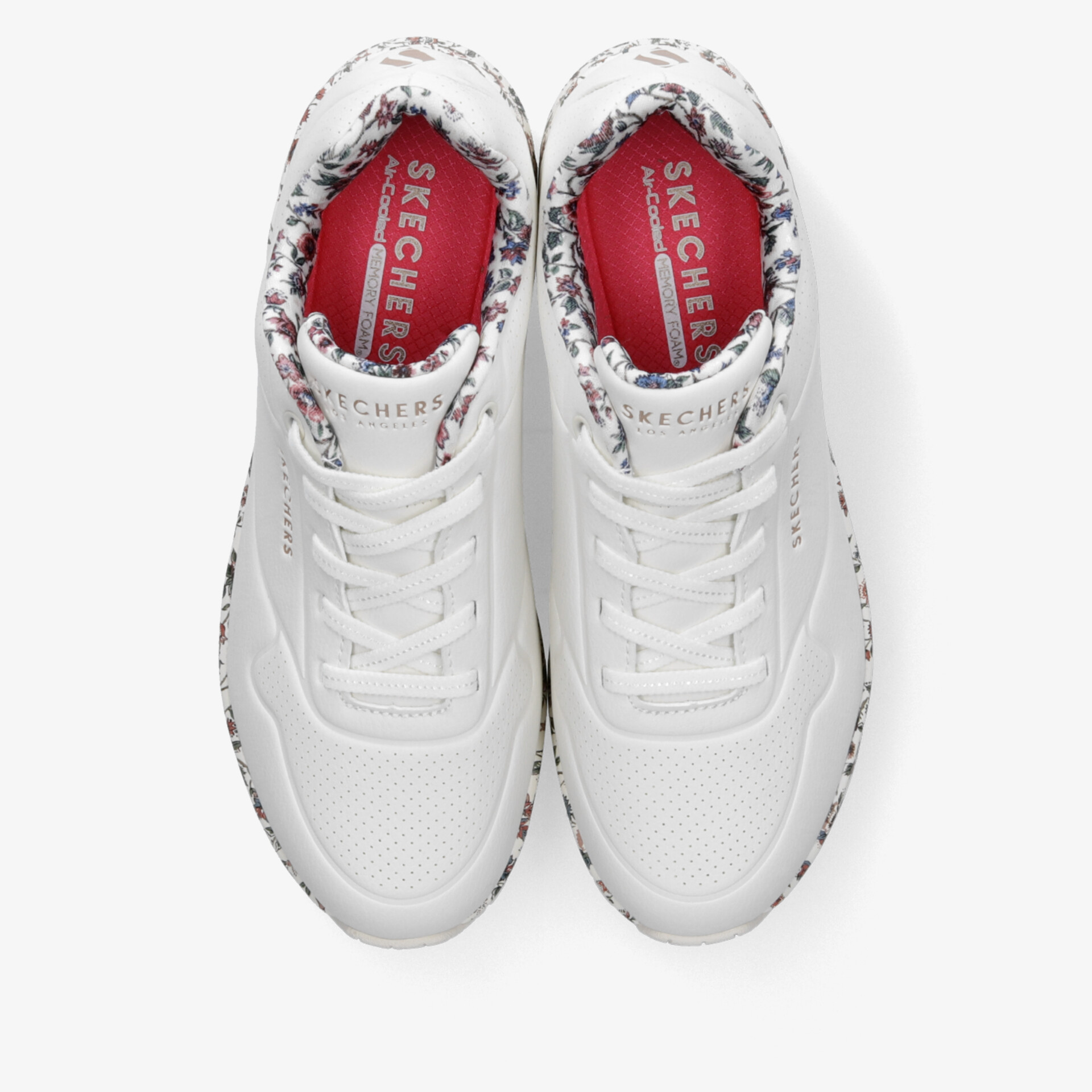 Weißer Sneaker mit atmungsaktivem Material und leichter Sohle für hohen Tragekomfort