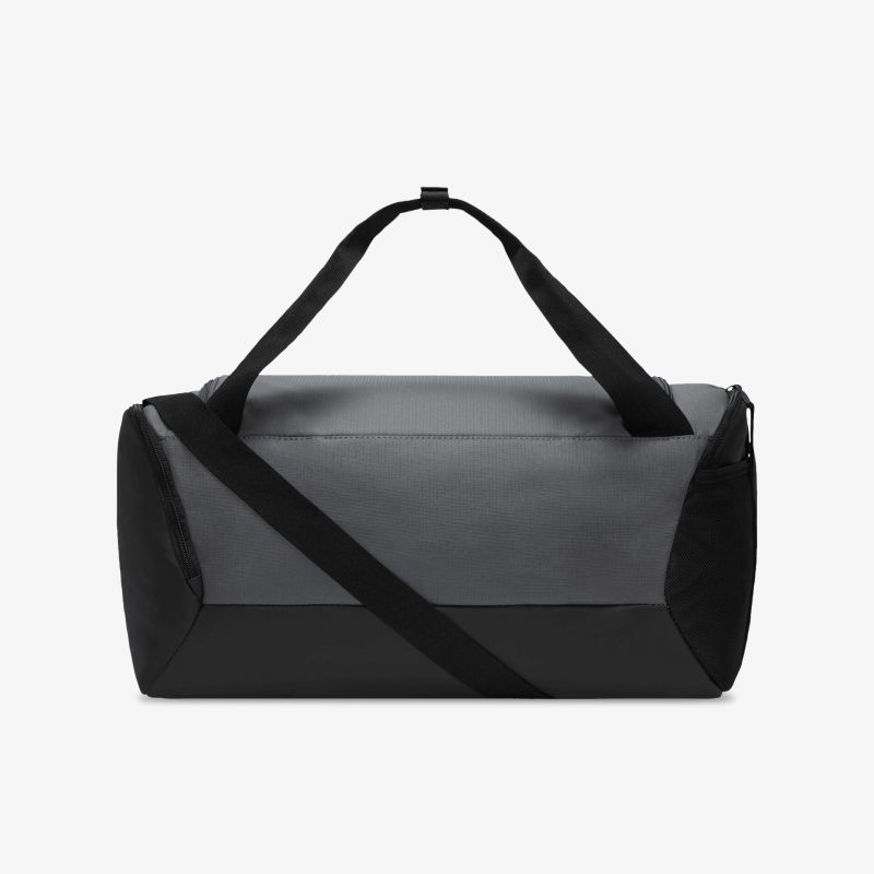 Schwarze robuste Trainings-Umhängetasche mit verstellbarem Schultergurt und modernem, funktionalem Design, Frontansicht