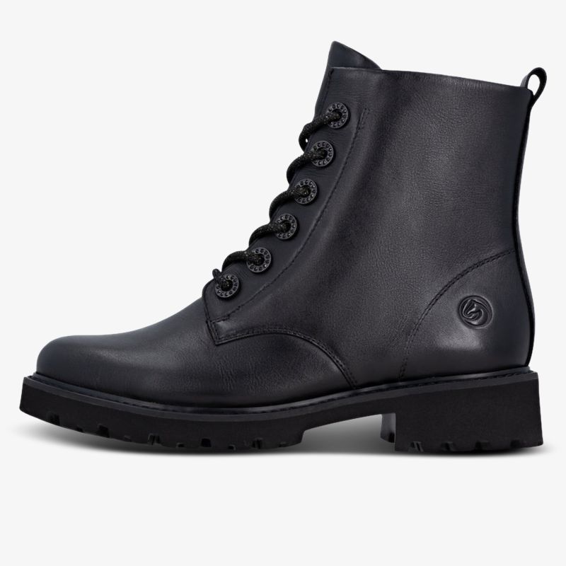 Robuster schwarzer Lederstiefel mit komfortabler Schnürung und profilierter Sohle, seitliche Ansicht