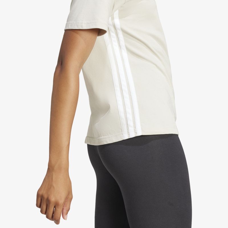 Sportliches elastisches Kleidungsstück mit modernem Design, bequem und funktional für aktive Bewegungen