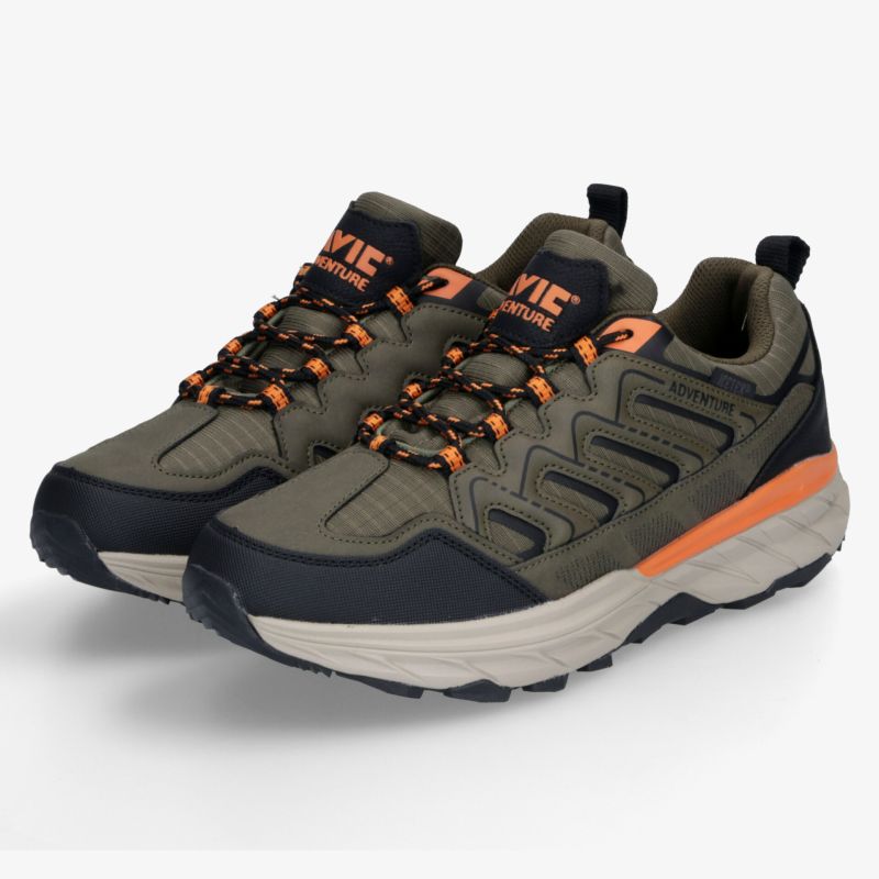 Robuste schwarze Trail-Schuhe mit orangefarbenen Details, griffiger Sohle und weicher Dämpfung als Paar