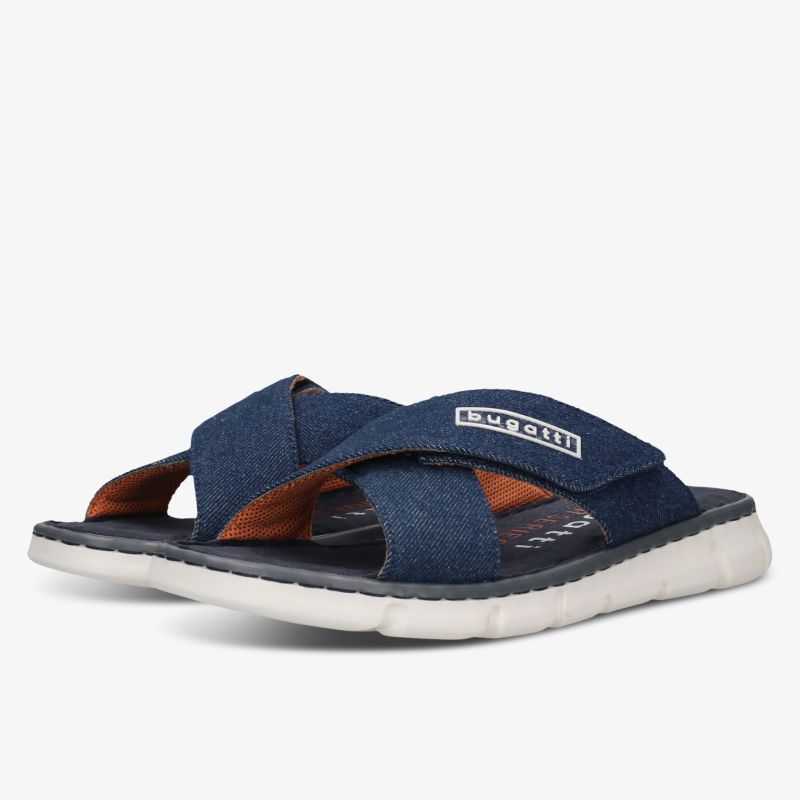 Blaue Freizeitsandalen mit flexiblem Design und rutschfester Sohle für optimalen Komfort und Stil.